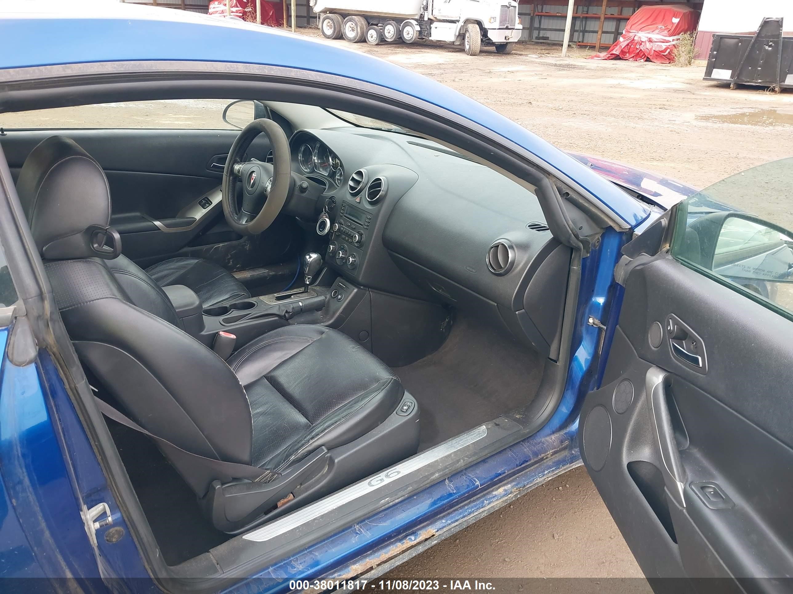 Photo 4 VIN: 1G2ZH18N974137239 - PONTIAC G6 