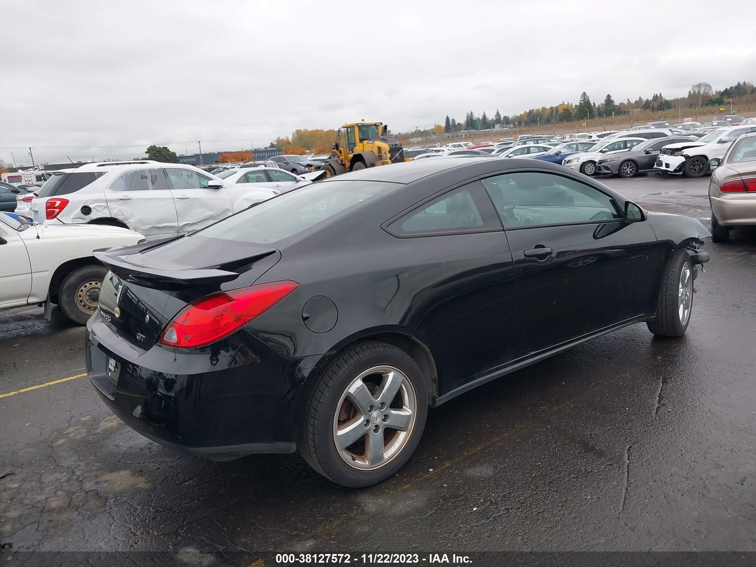 Photo 3 VIN: 1G2ZH18NX74226835 - PONTIAC G6 