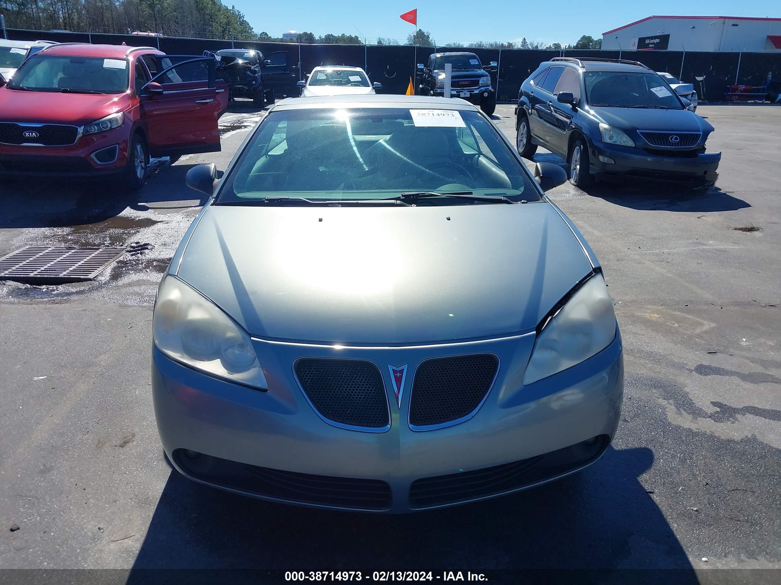 Photo 11 VIN: 1G2ZH351374251637 - PONTIAC G6 