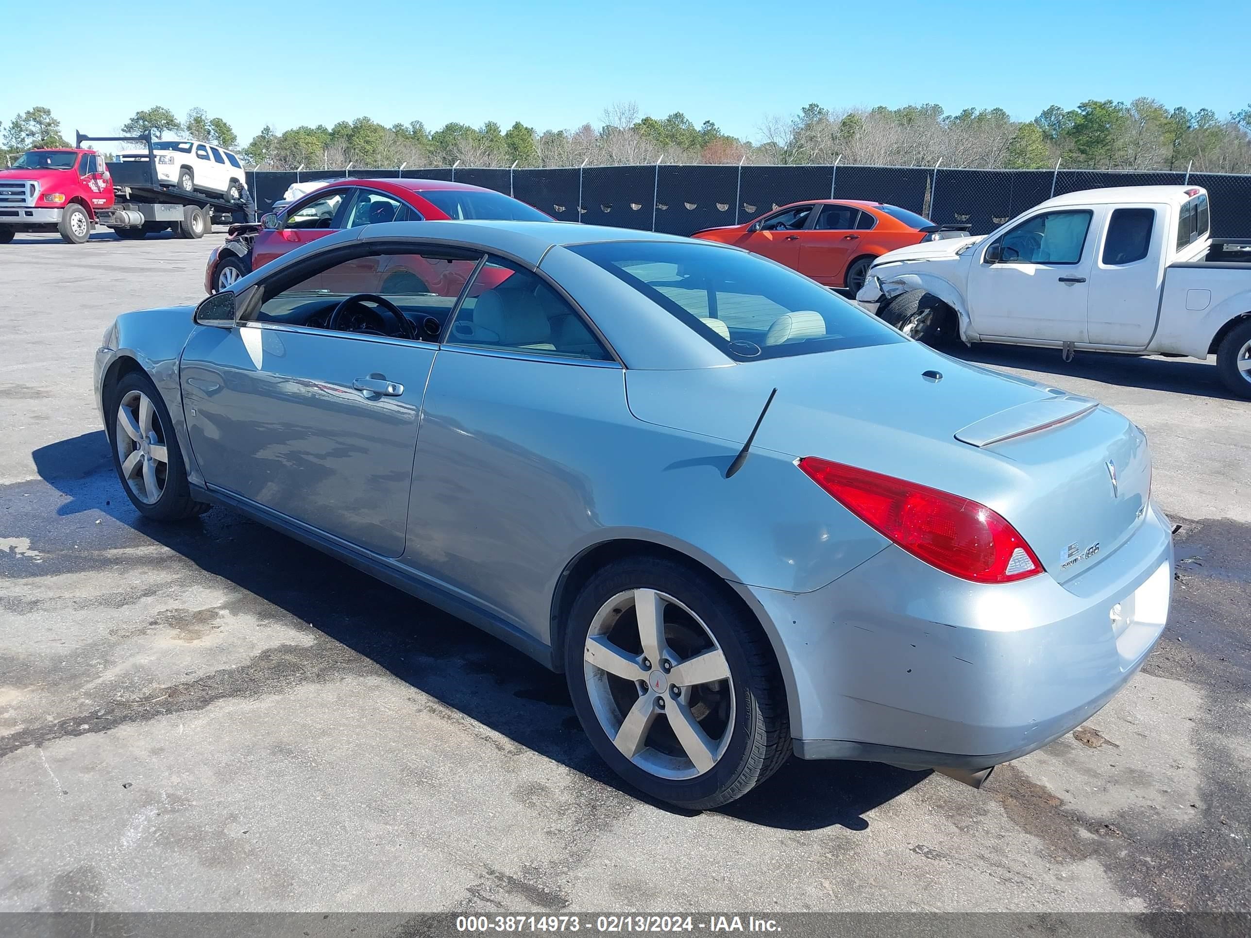 Photo 2 VIN: 1G2ZH351374251637 - PONTIAC G6 