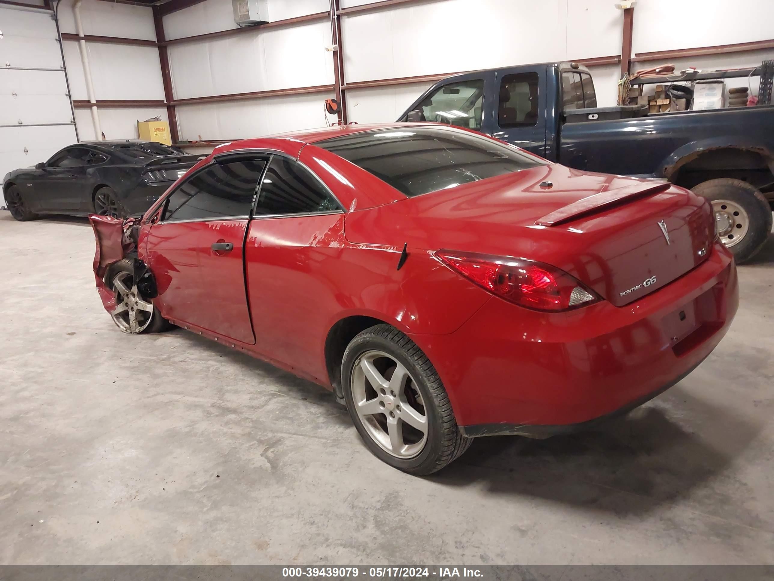 Photo 2 VIN: 1G2ZH351574187293 - PONTIAC G6 