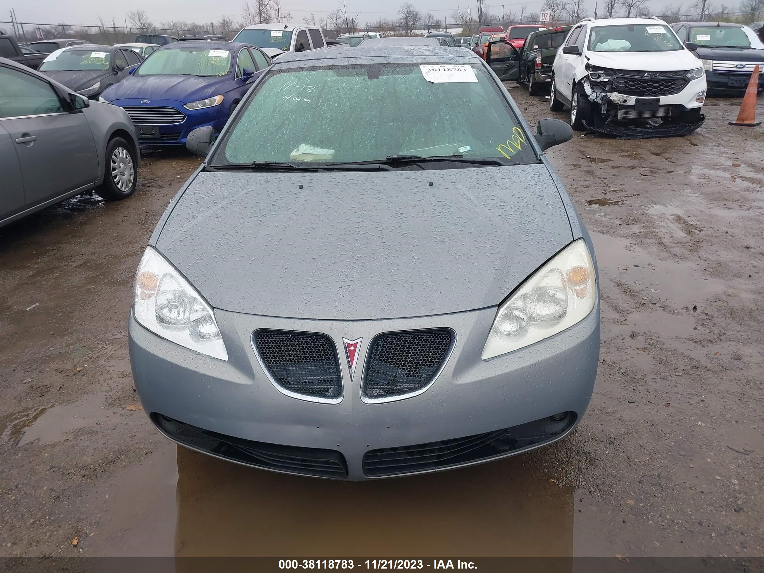 Photo 11 VIN: 1G2ZH35N074256927 - PONTIAC G6 