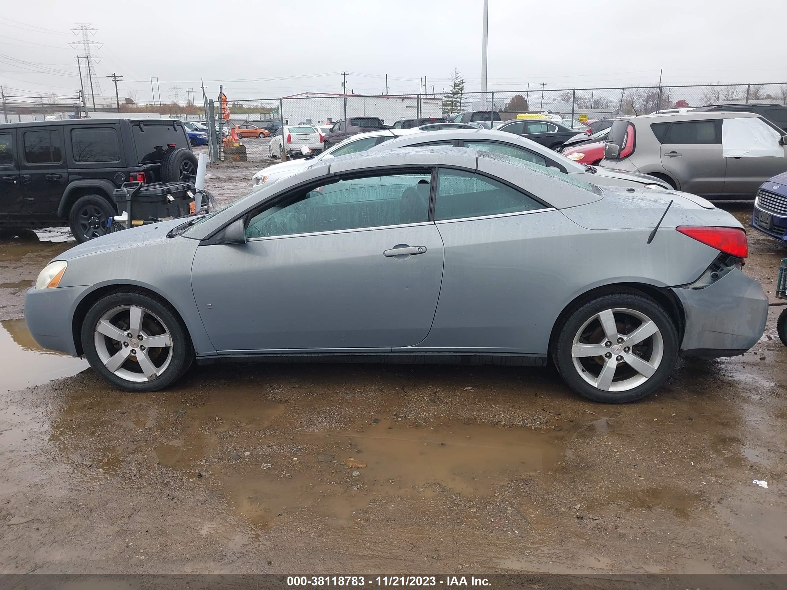 Photo 13 VIN: 1G2ZH35N074256927 - PONTIAC G6 