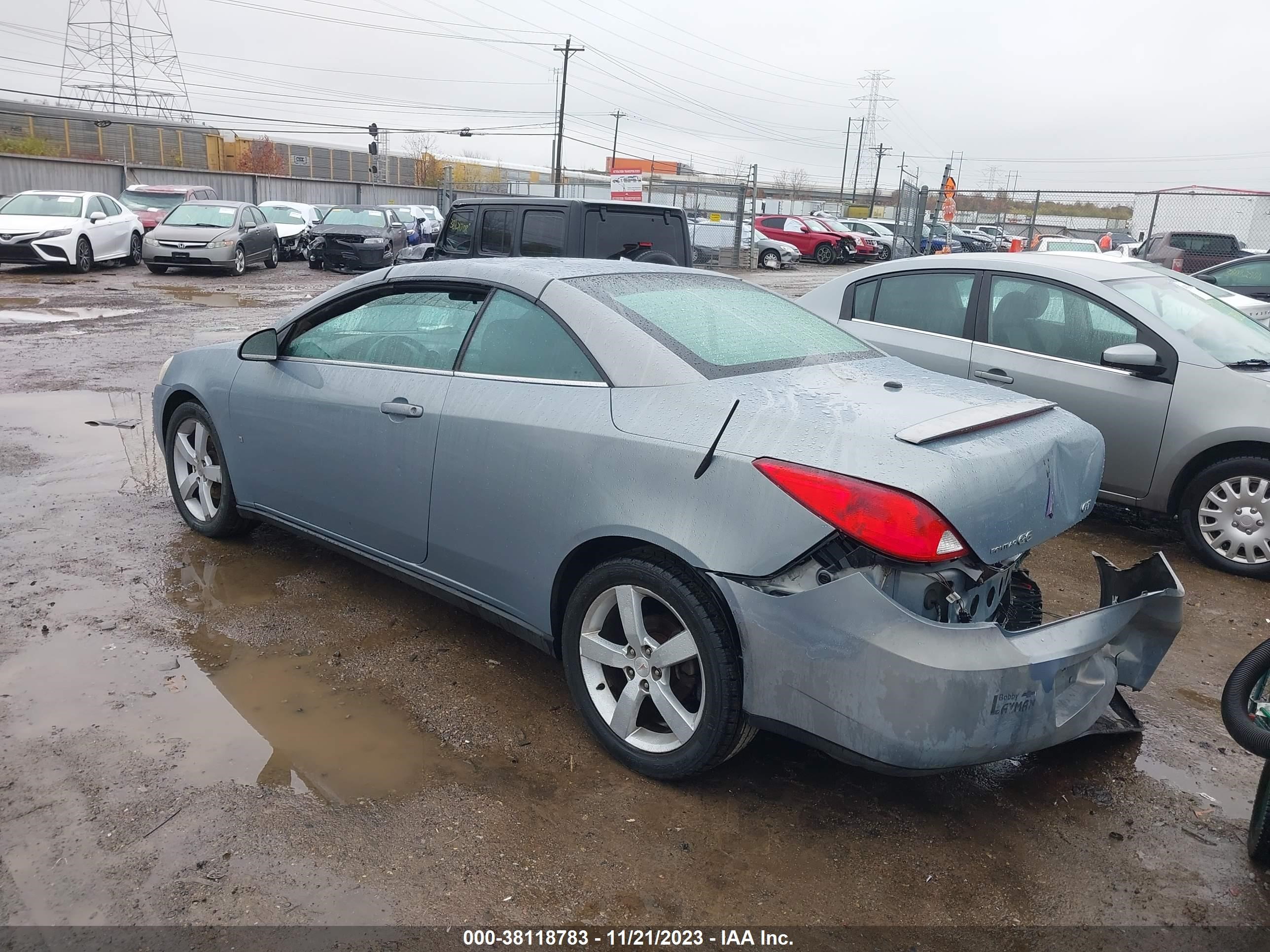 Photo 2 VIN: 1G2ZH35N074256927 - PONTIAC G6 