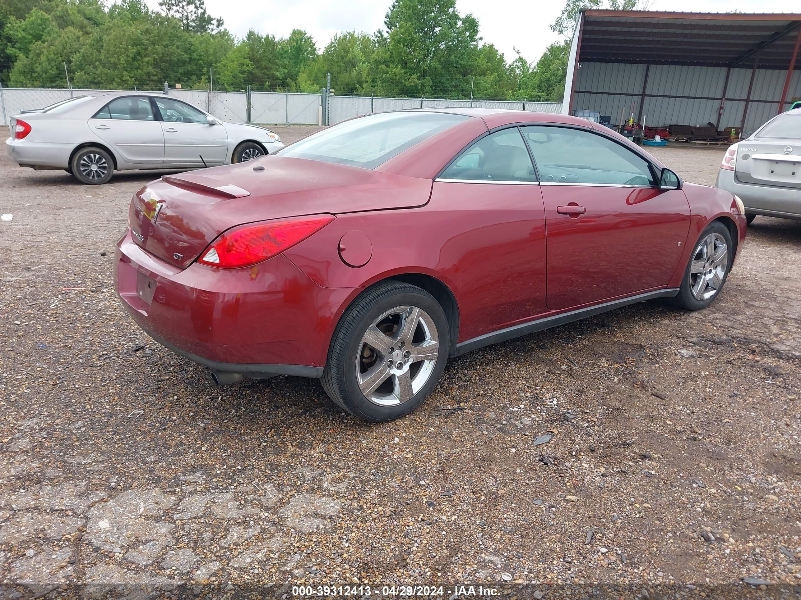 Photo 3 VIN: 1G2ZH361194121812 - PONTIAC G6 