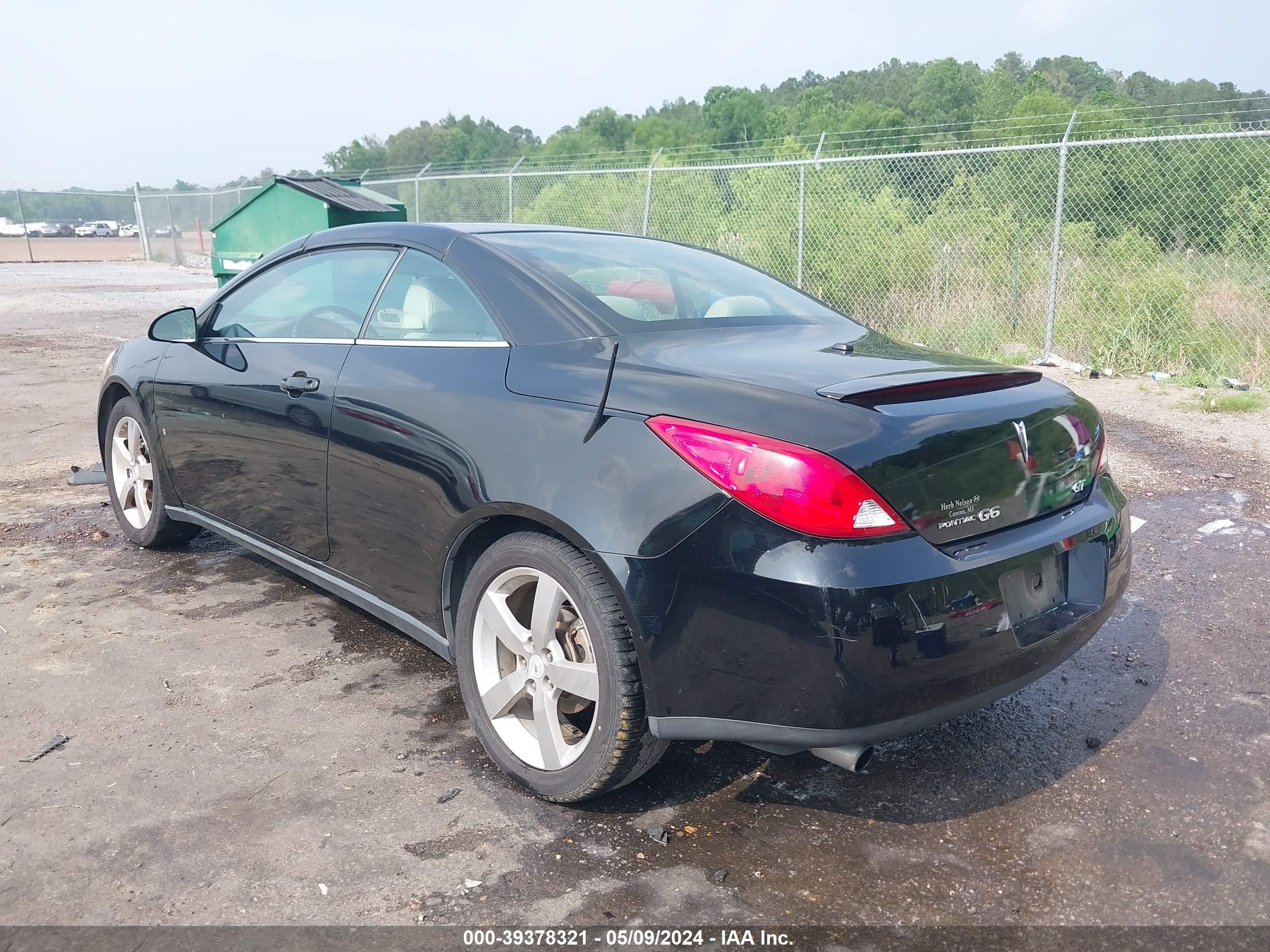 Photo 2 VIN: 1G2ZH361374109190 - PONTIAC G6 