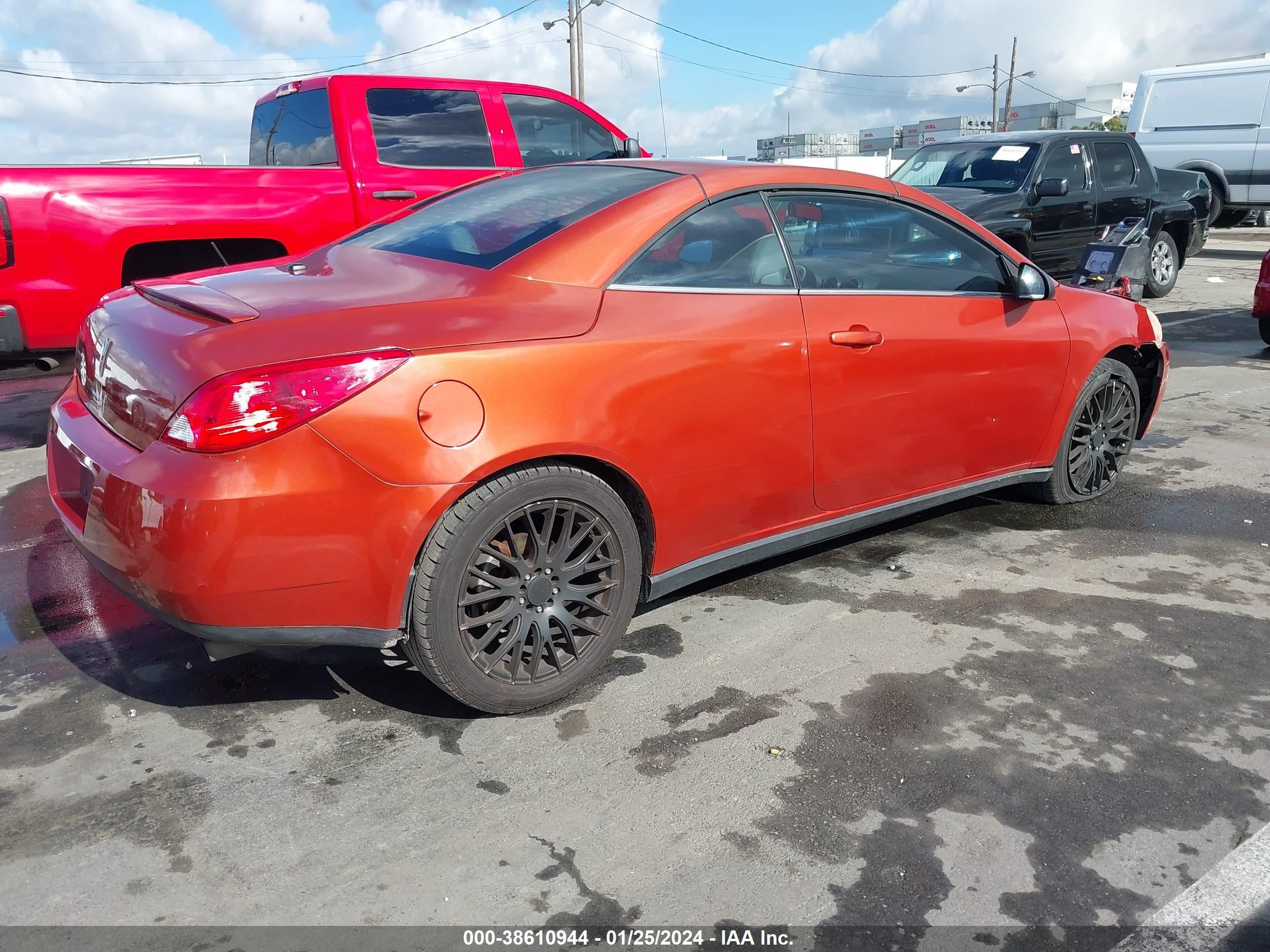 Photo 3 VIN: 1G2ZH361774181011 - PONTIAC G6 