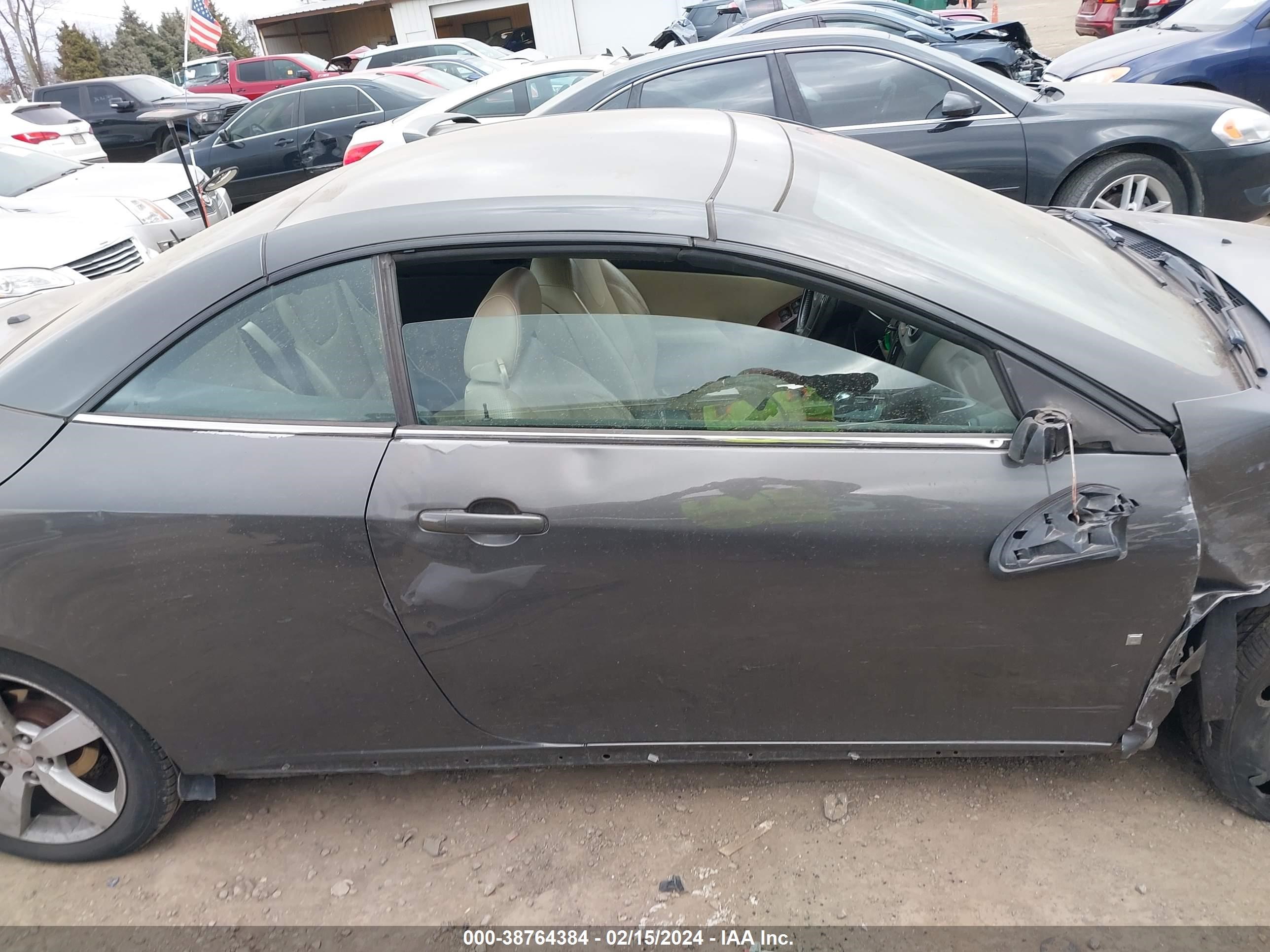 Photo 12 VIN: 1G2ZH36N874186026 - PONTIAC G6 