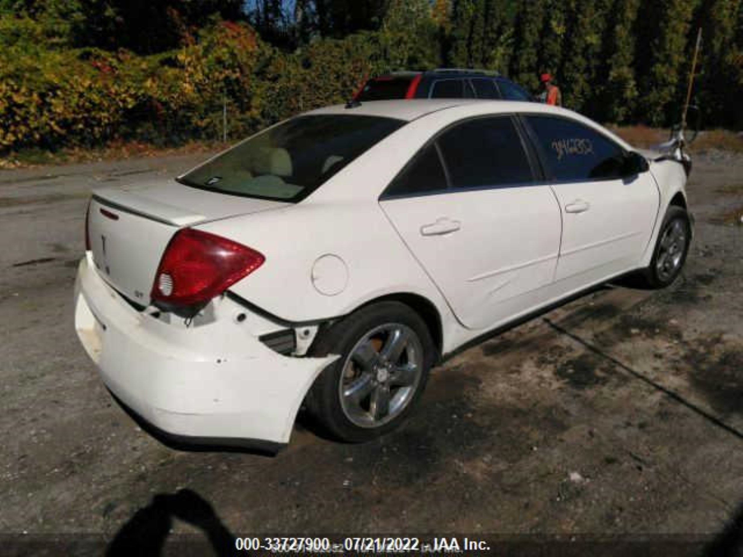 Photo 3 VIN: 1G2ZH528154168167 - PONTIAC G6 