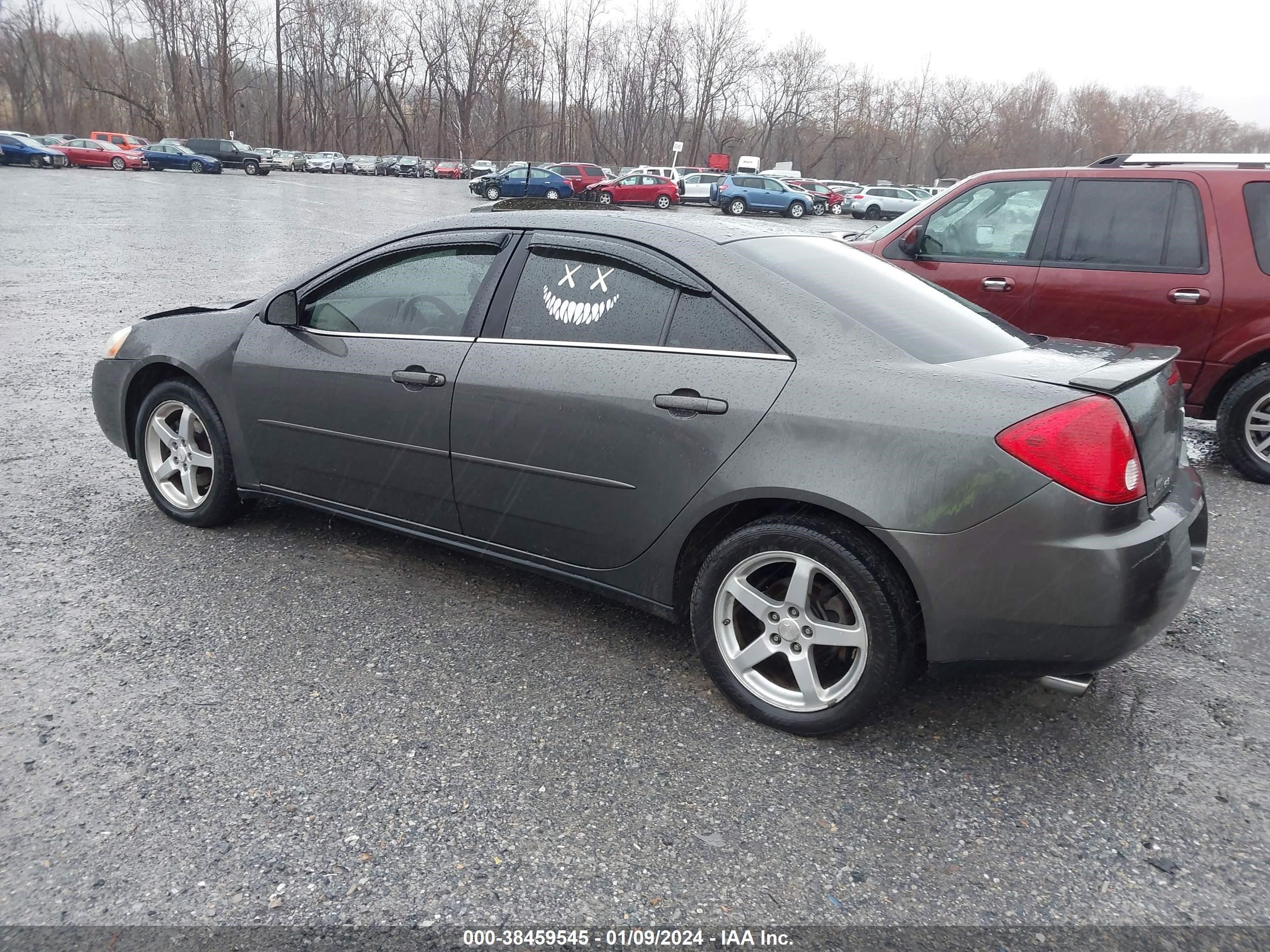 Photo 2 VIN: 1G2ZH528554121000 - PONTIAC G6 