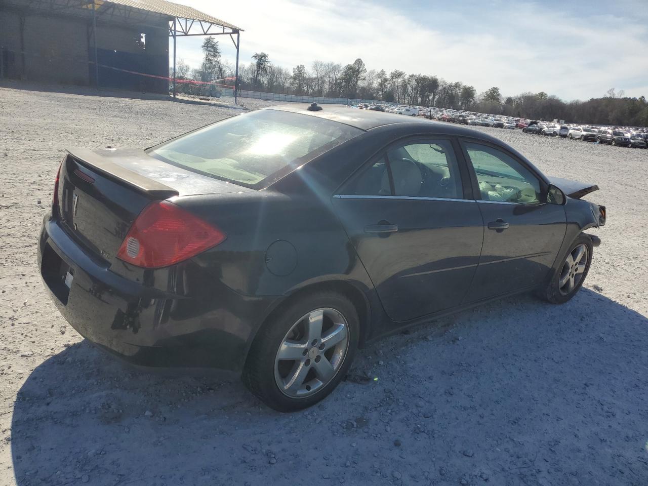 Photo 2 VIN: 1G2ZH528X54170063 - PONTIAC G6 