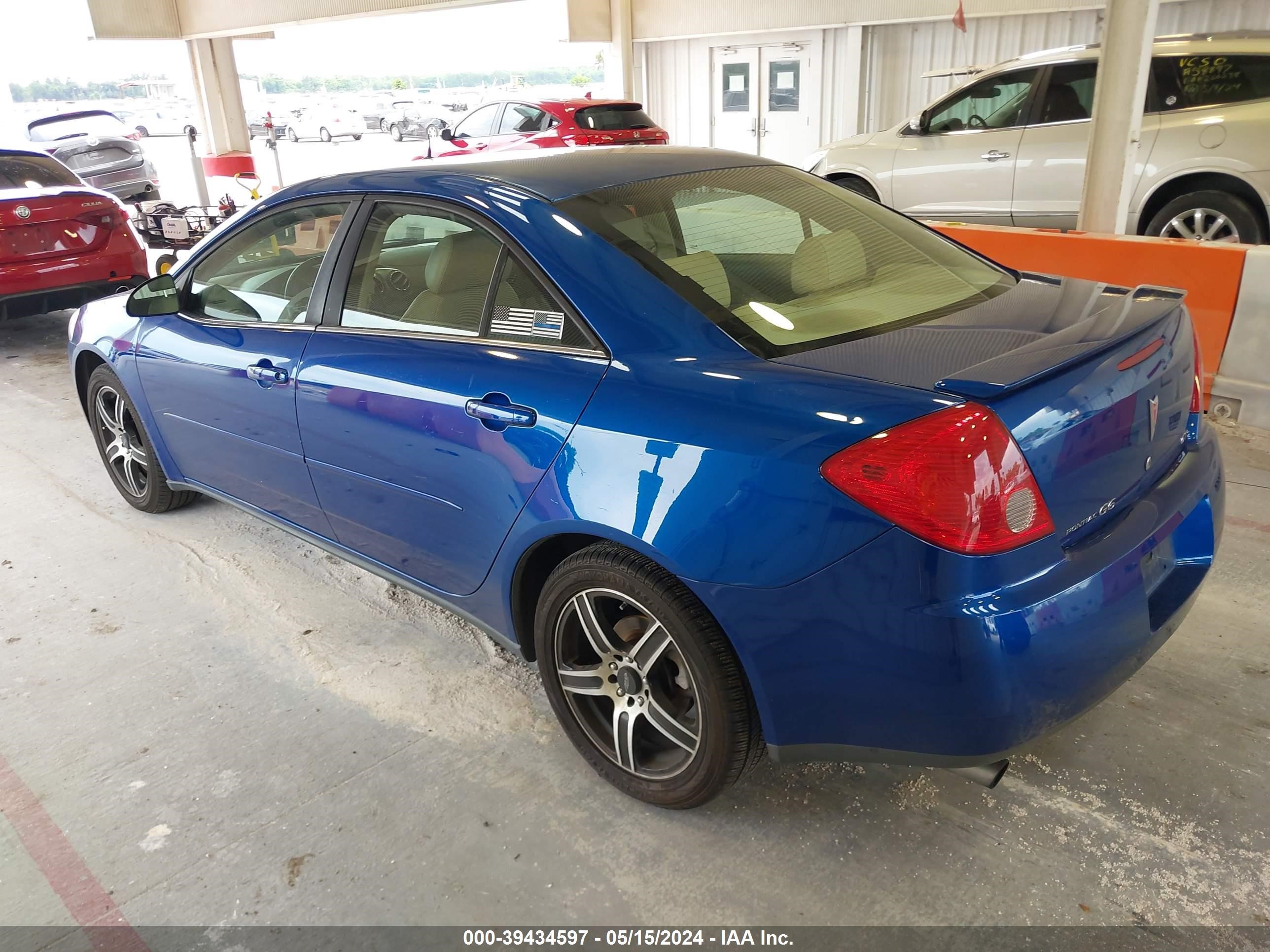 Photo 2 VIN: 1G2ZH548054159134 - PONTIAC G6 