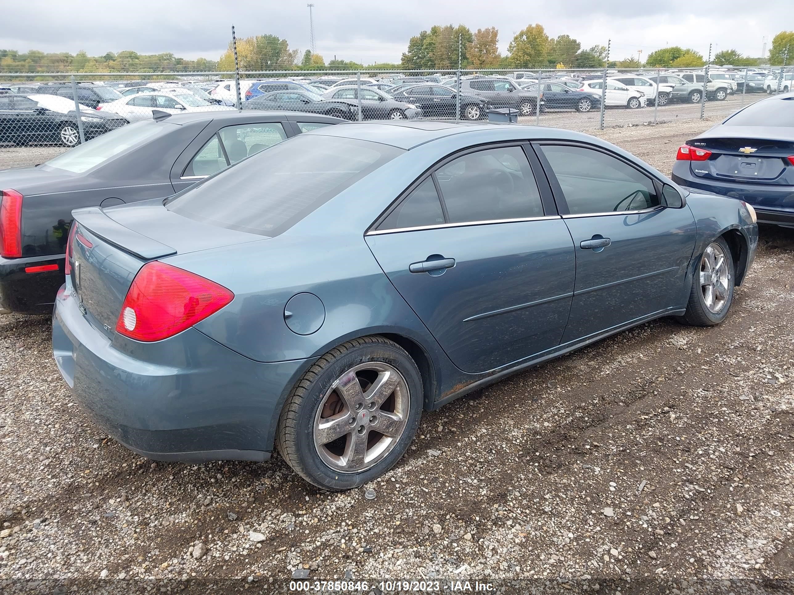 Photo 3 VIN: 1G2ZH548254124112 - PONTIAC G6 