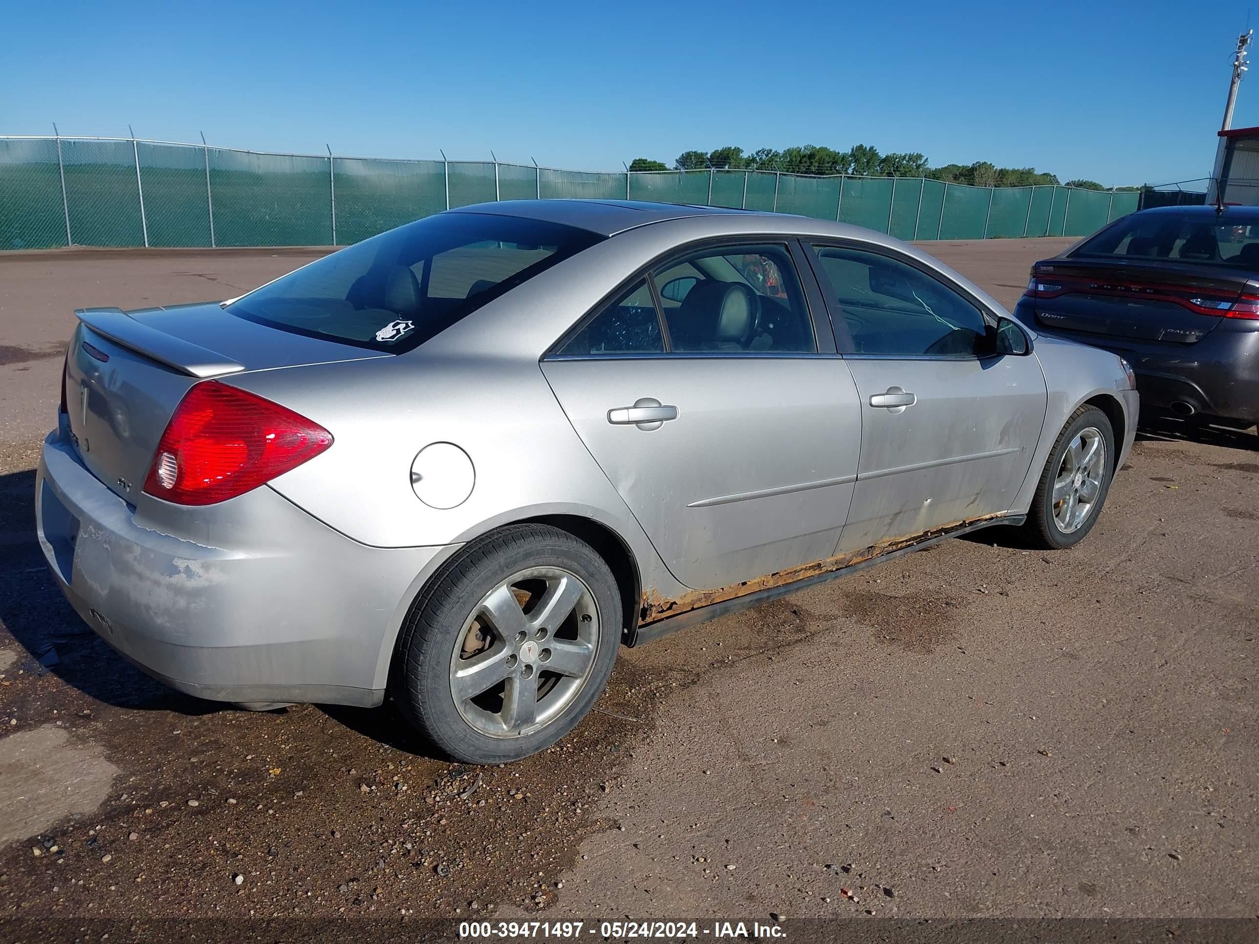 Photo 3 VIN: 1G2ZH558164123355 - PONTIAC G6 