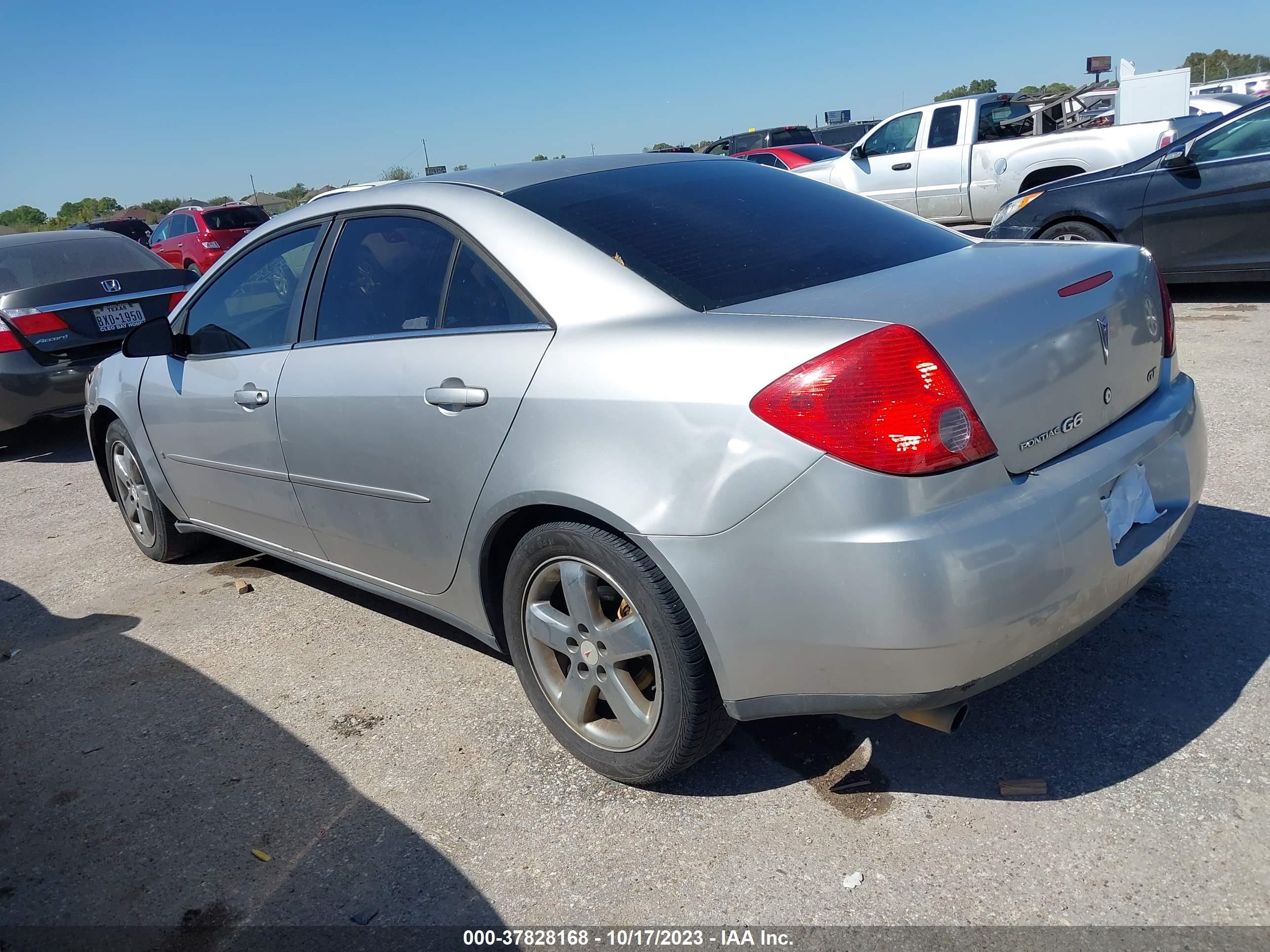 Photo 2 VIN: 1G2ZH558564129594 - PONTIAC G6 