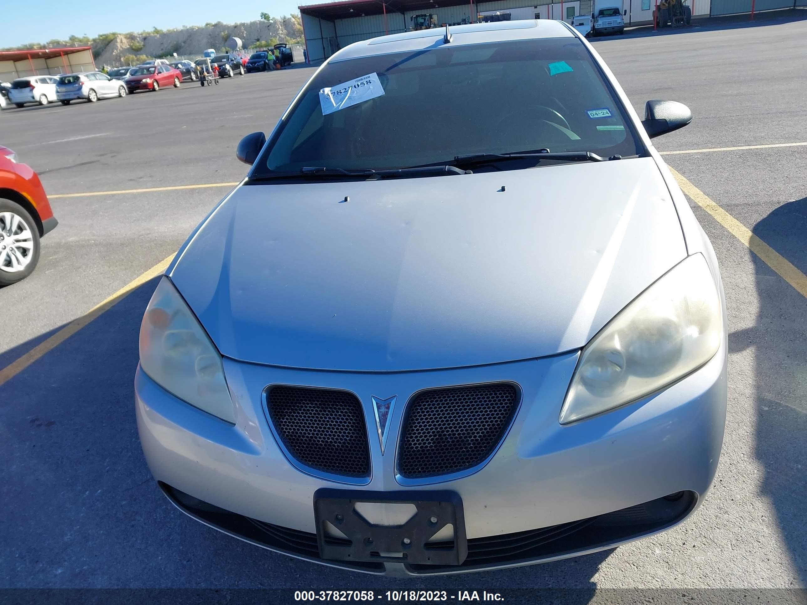 Photo 11 VIN: 1G2ZH57N194163460 - PONTIAC G6 