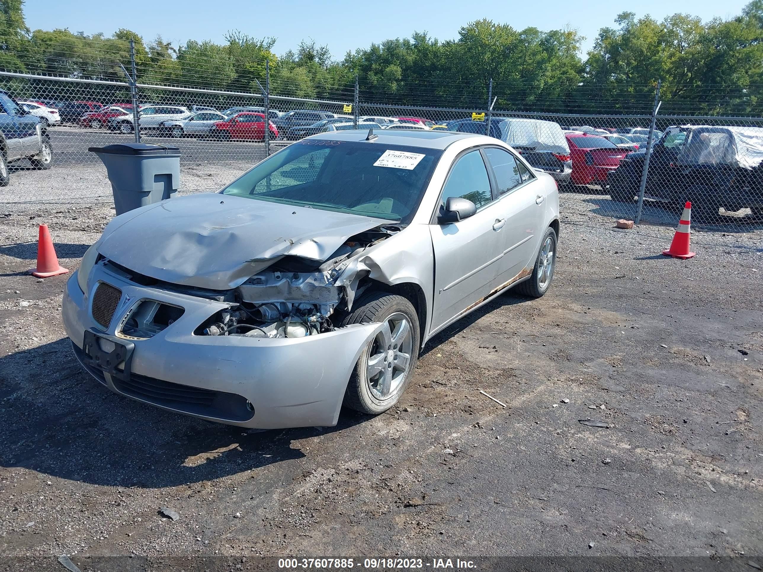 Photo 1 VIN: 1G2ZH57N284193260 - PONTIAC G6 