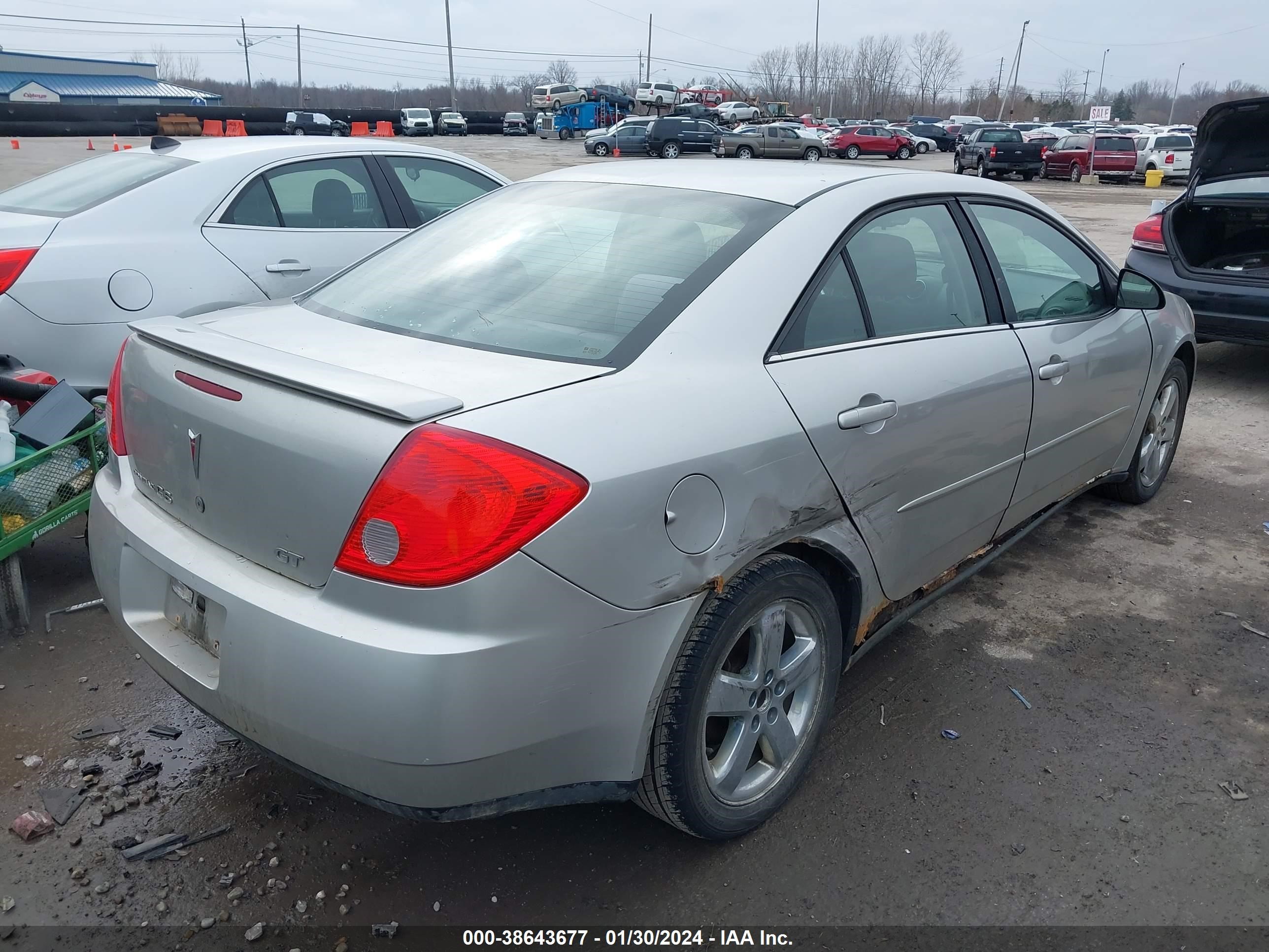 Photo 3 VIN: 1G2ZH57N384291763 - PONTIAC G6 