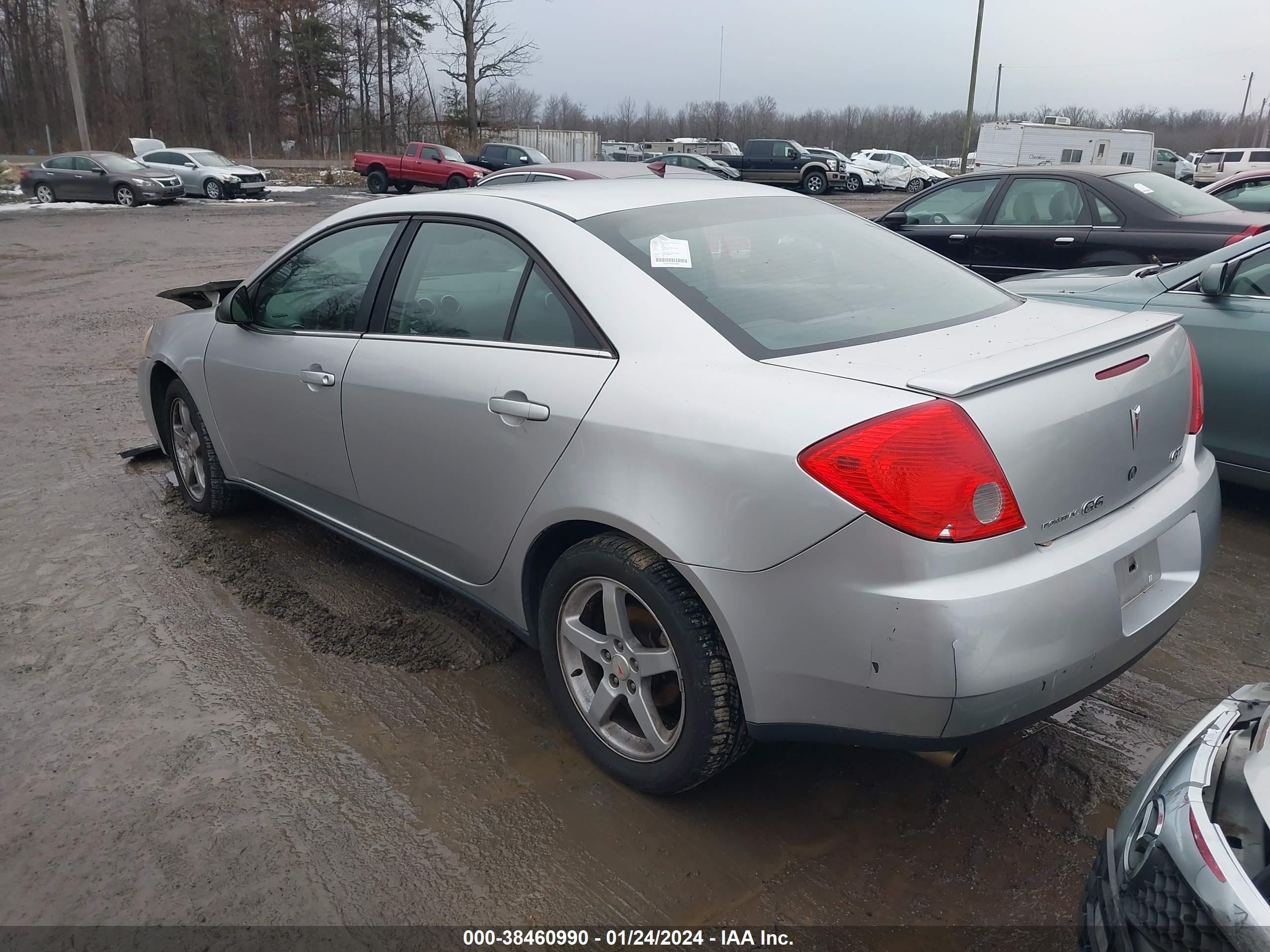 Photo 2 VIN: 1G2ZH57N394112610 - PONTIAC G6 