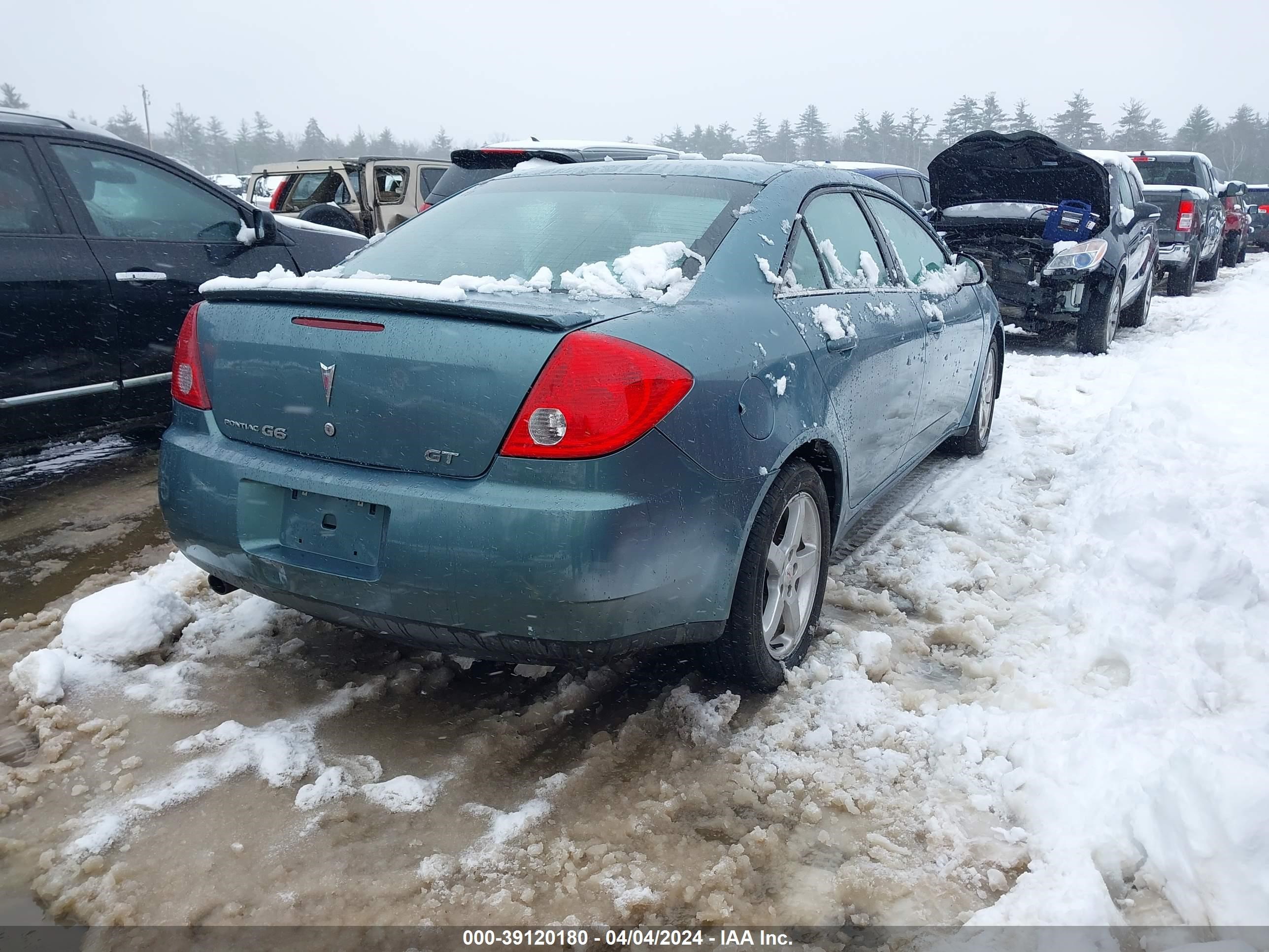 Photo 3 VIN: 1G2ZH57N394127110 - PONTIAC G6 