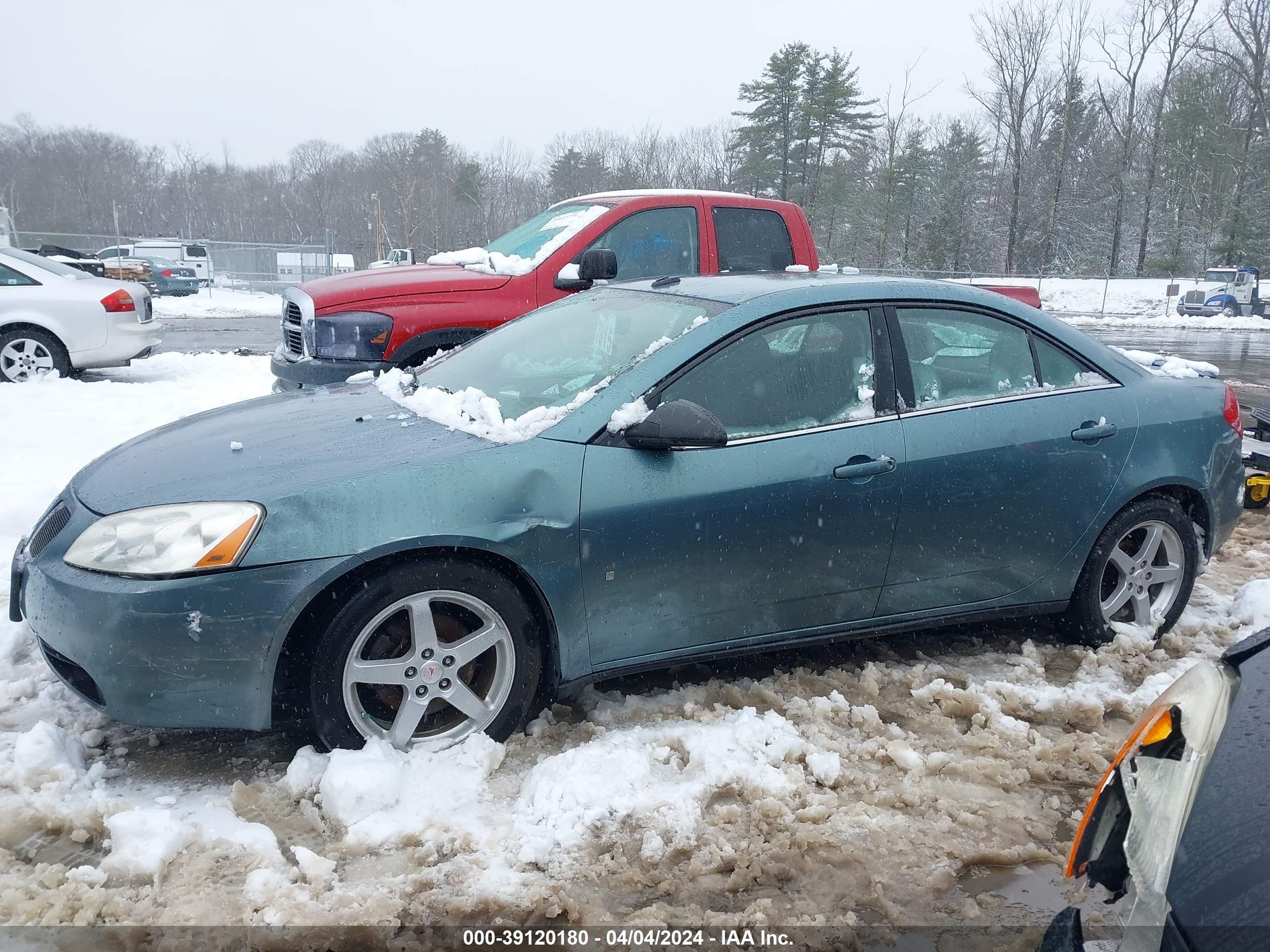 Photo 5 VIN: 1G2ZH57N394127110 - PONTIAC G6 