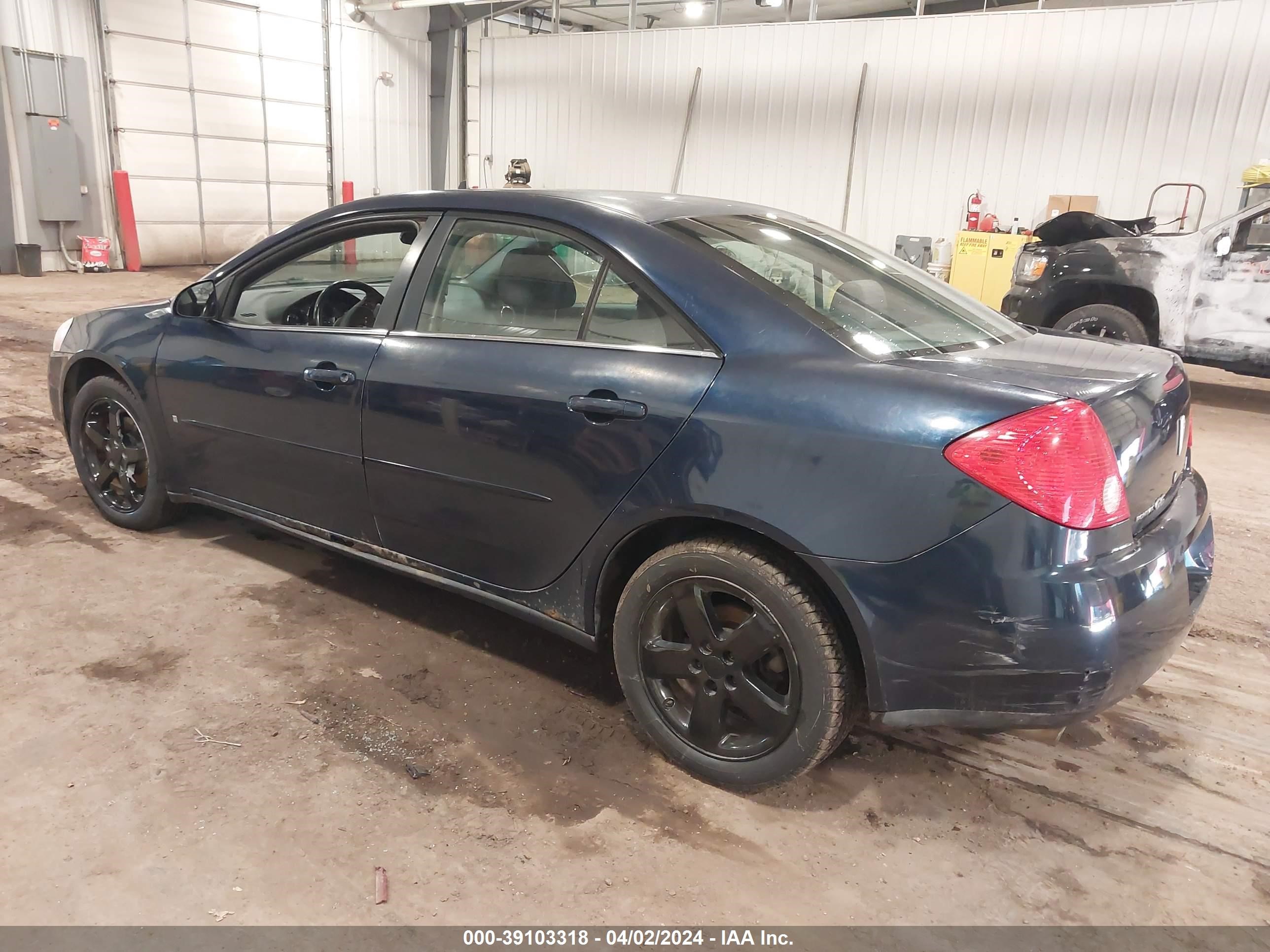 Photo 2 VIN: 1G2ZH57N484121900 - PONTIAC G6 