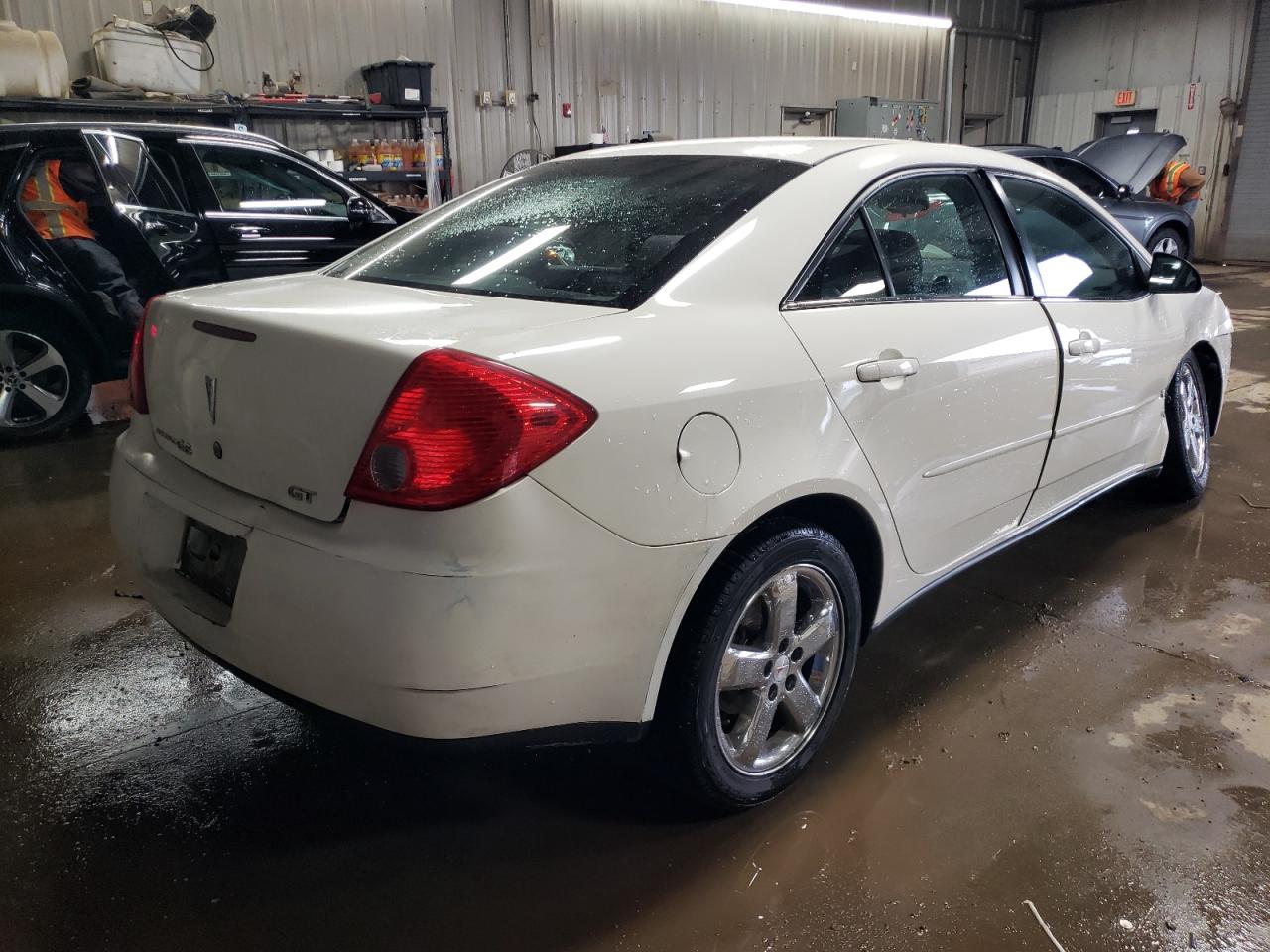 Photo 2 VIN: 1G2ZH57NX84177789 - PONTIAC G6 