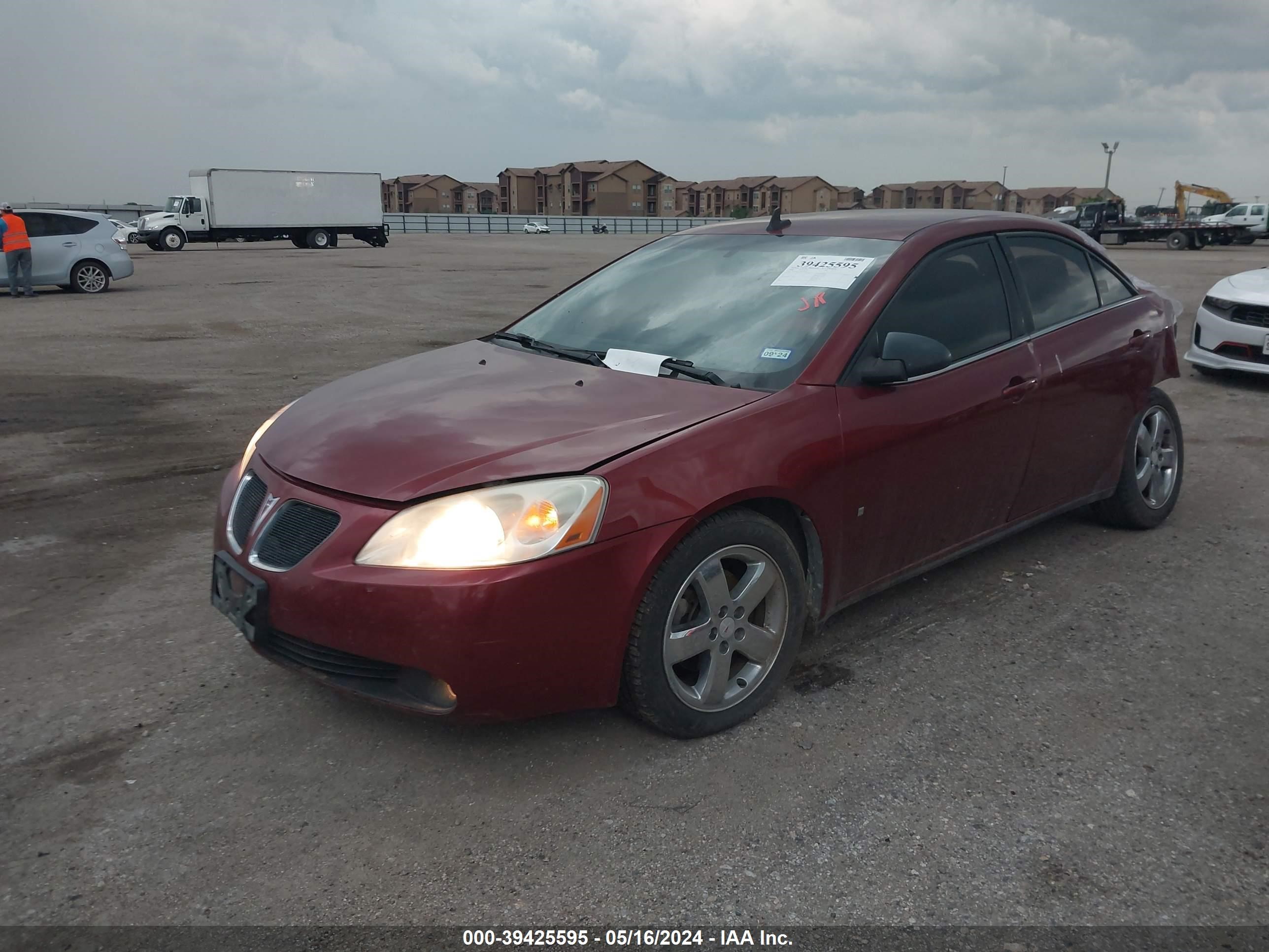 Photo 1 VIN: 1G2ZH57NX84229602 - PONTIAC G6 