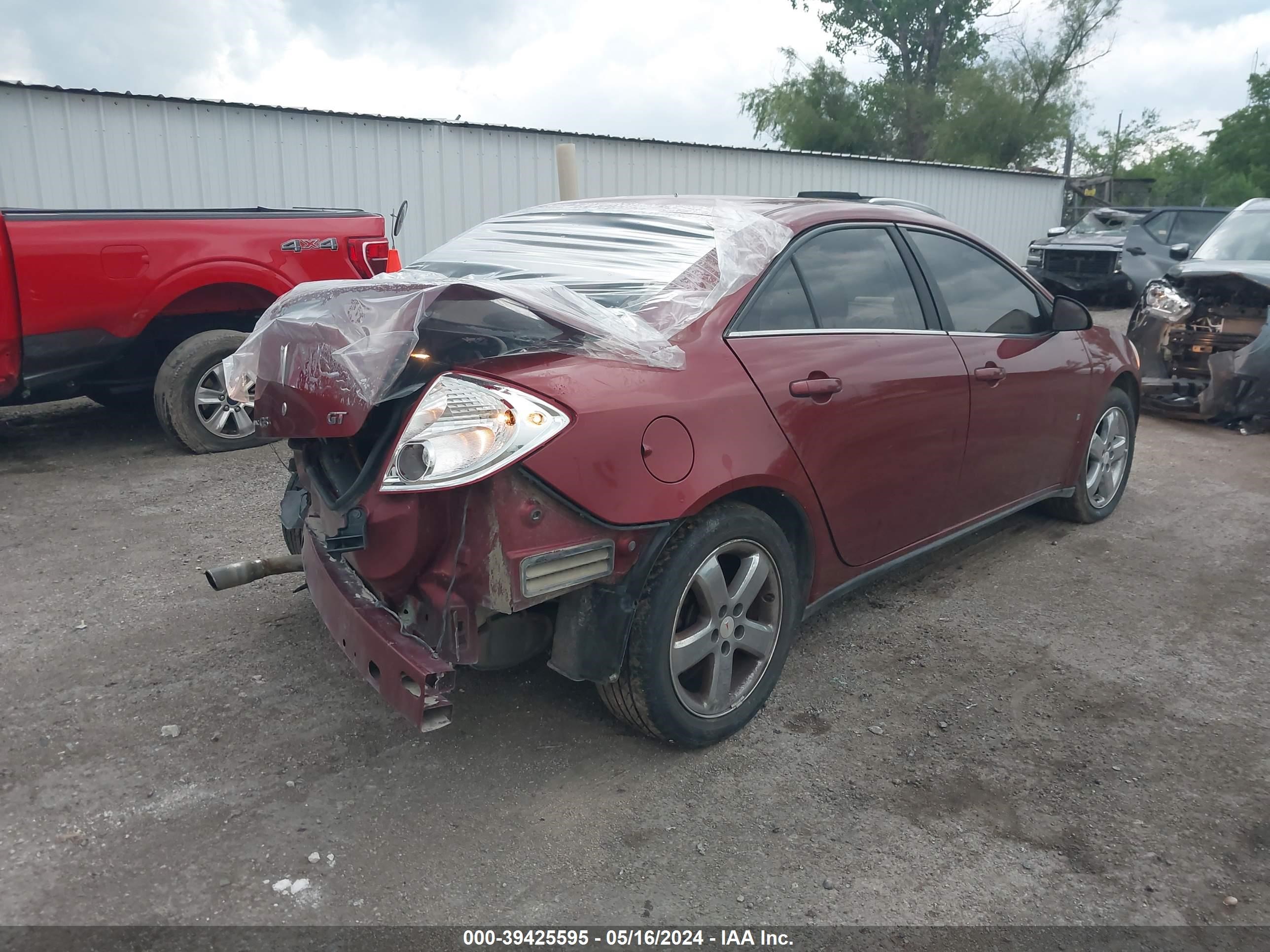 Photo 3 VIN: 1G2ZH57NX84229602 - PONTIAC G6 