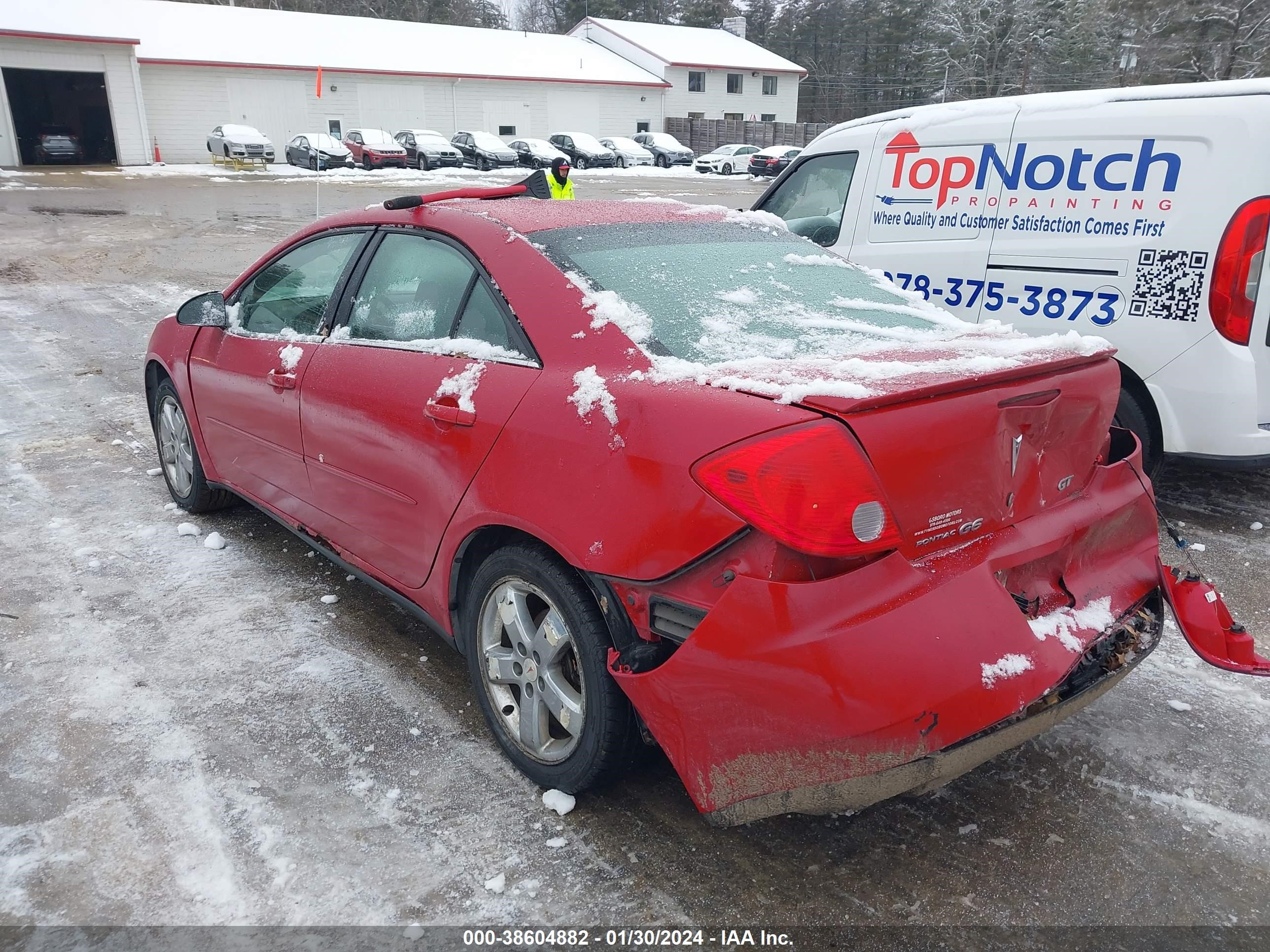 Photo 2 VIN: 1G2ZH58N074240329 - PONTIAC G6 