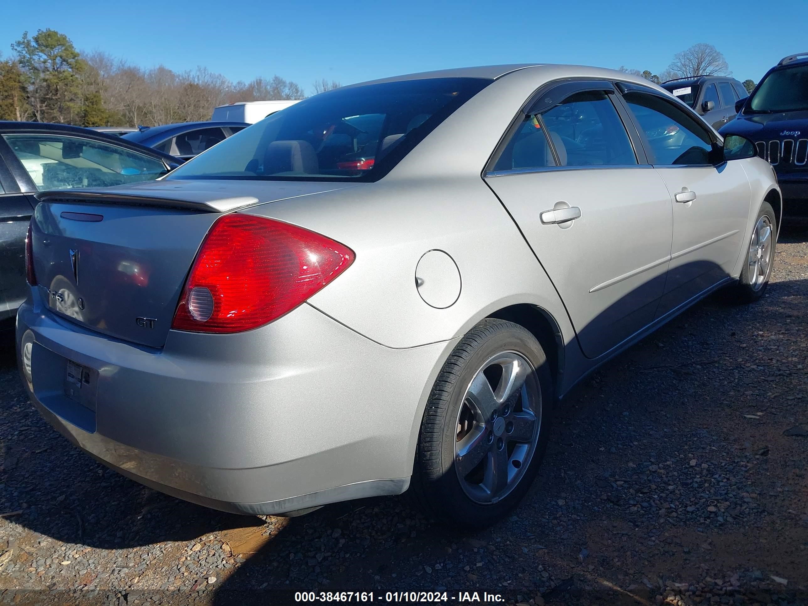 Photo 3 VIN: 1G2ZH58N174244213 - PONTIAC G6 