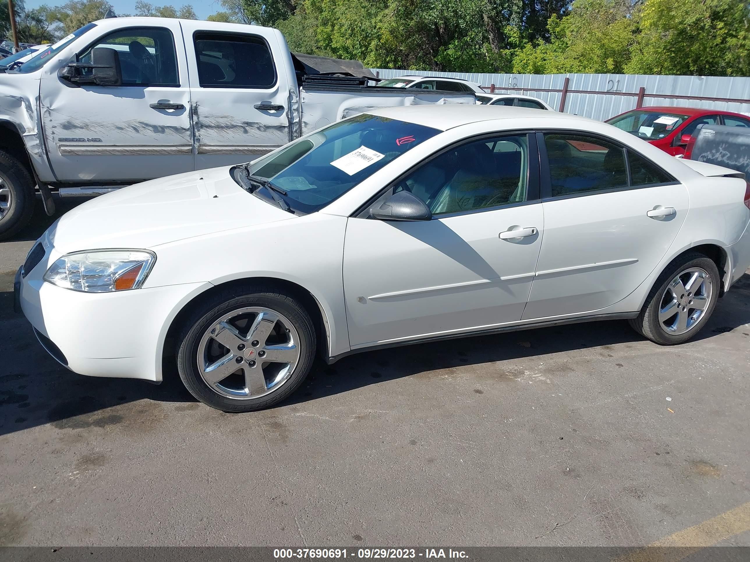 Photo 13 VIN: 1G2ZH58N674222336 - PONTIAC G6 