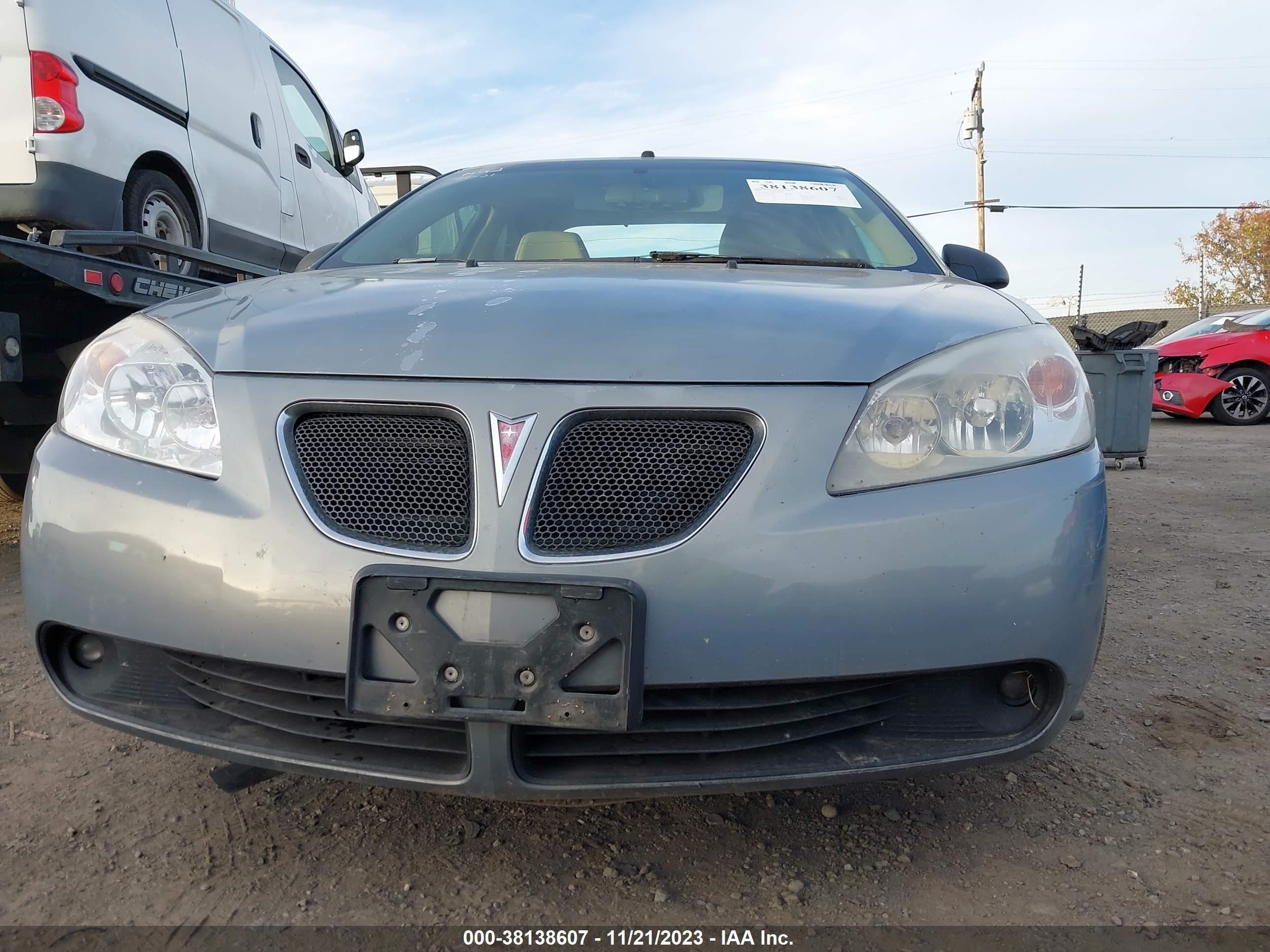 Photo 12 VIN: 1G2ZH58N874196158 - PONTIAC G6 