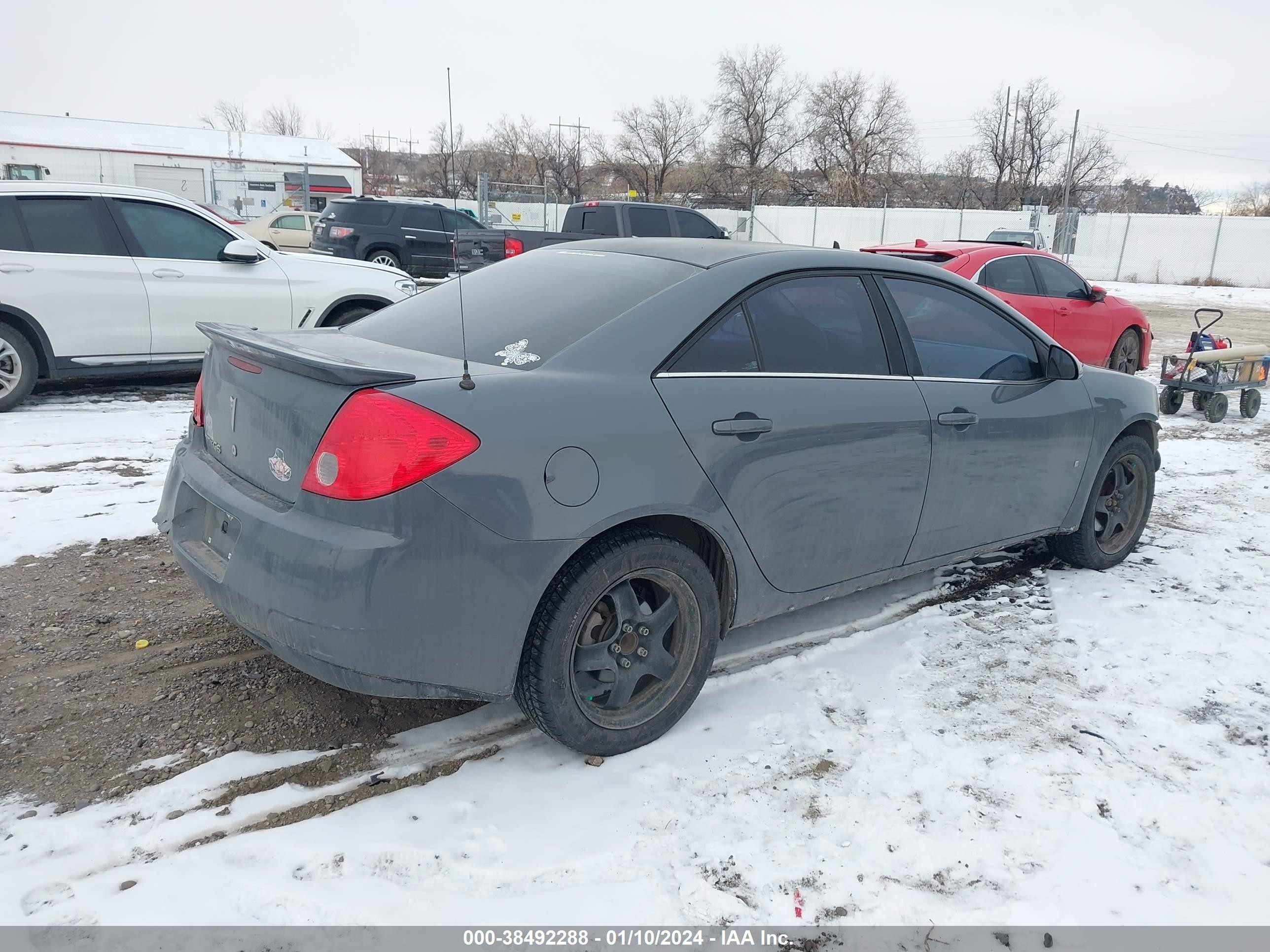 Photo 3 VIN: 1G2ZJ57B294227645 - PONTIAC G6 