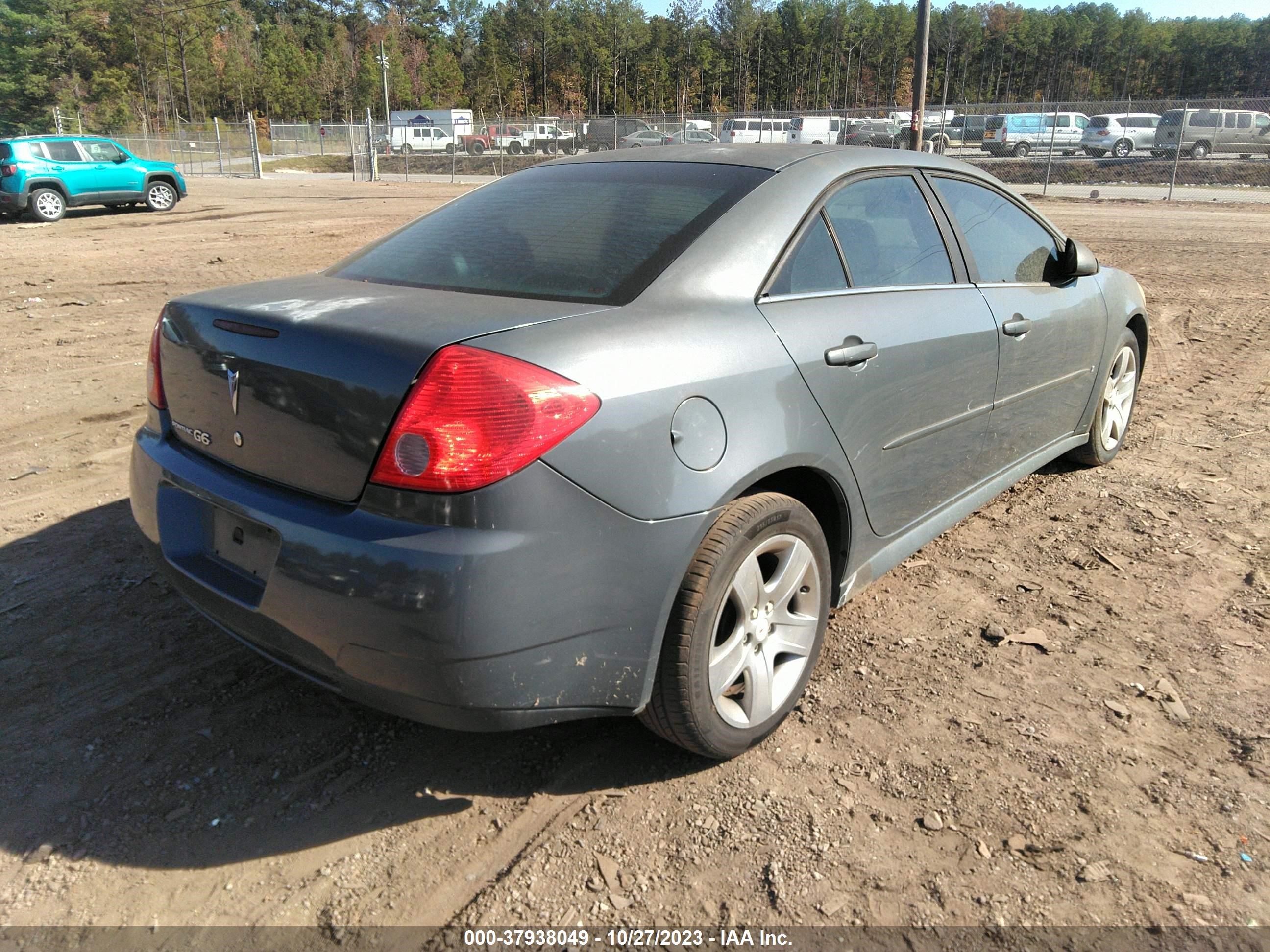 Photo 5 VIN: 1G2ZJ57B894267678 - PONTIAC G6 