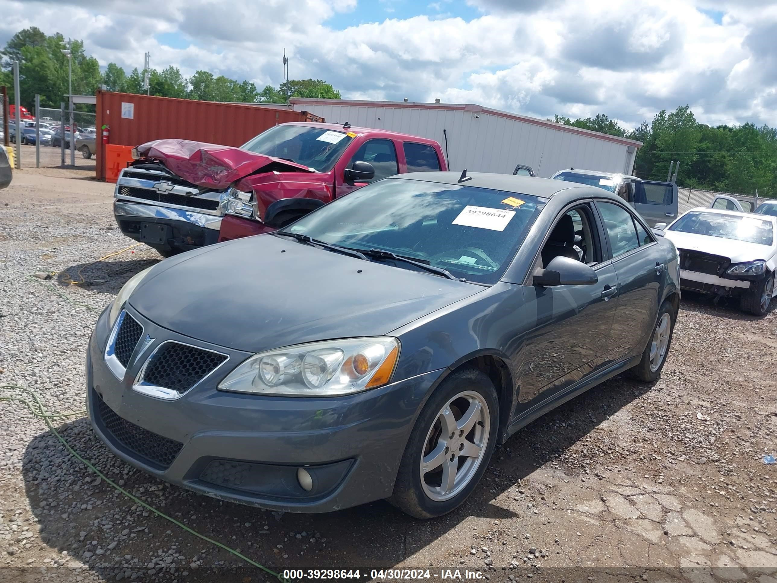 Photo 1 VIN: 1G2ZJ57K294260175 - PONTIAC NULL 