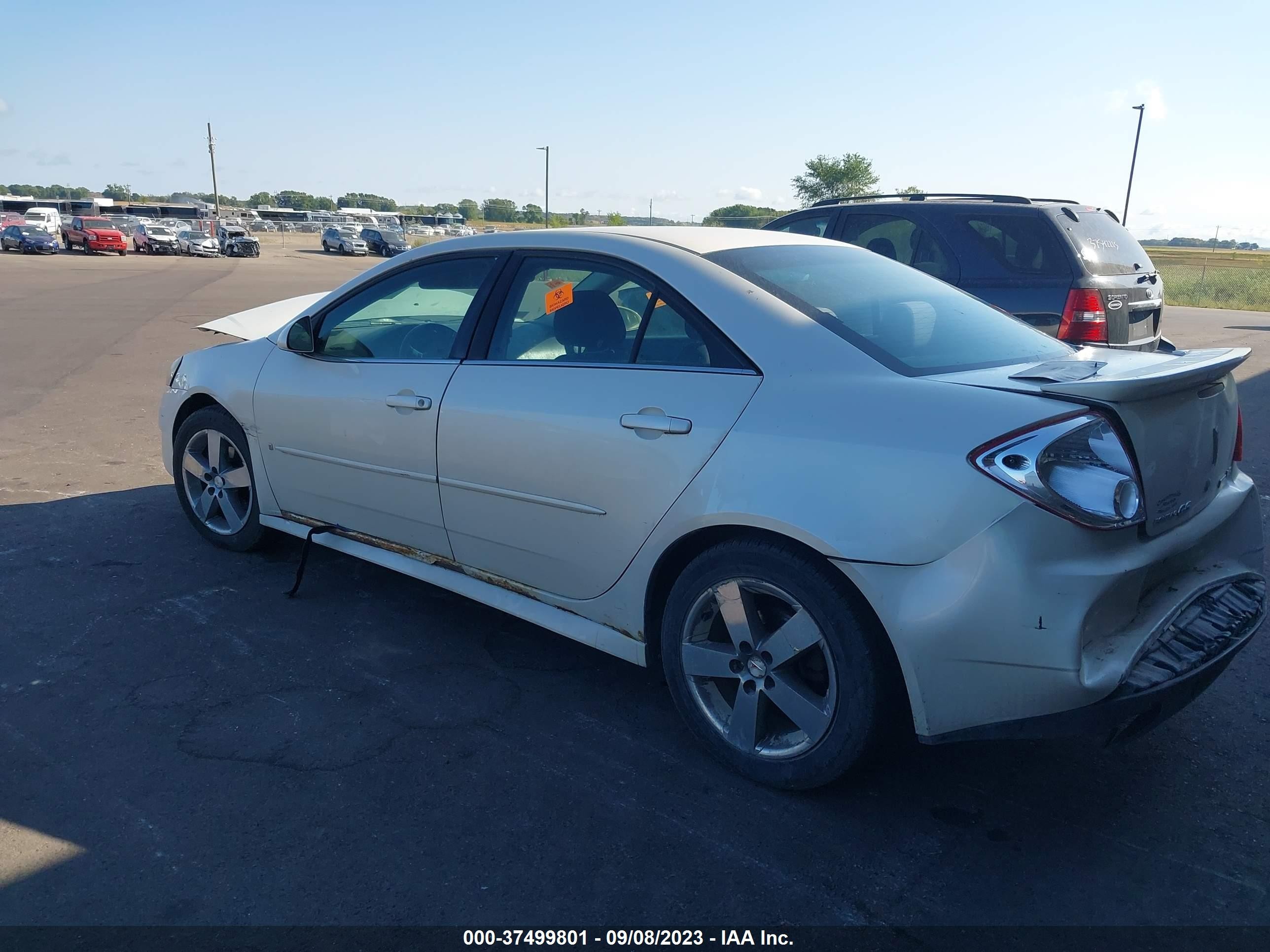 Photo 2 VIN: 1G2ZJ57K394273761 - PONTIAC G6 