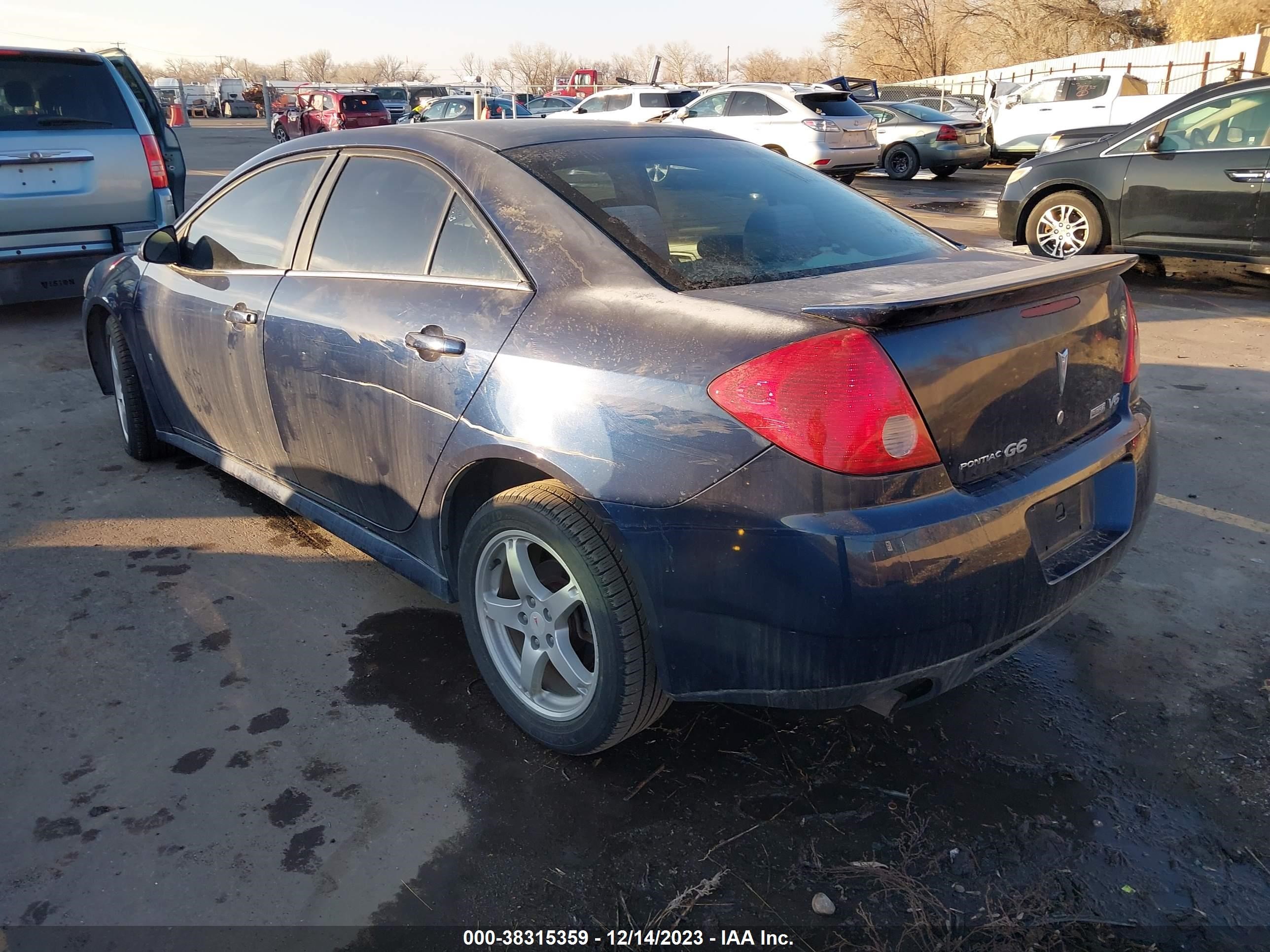 Photo 2 VIN: 1G2ZJ57K994265843 - PONTIAC G6 