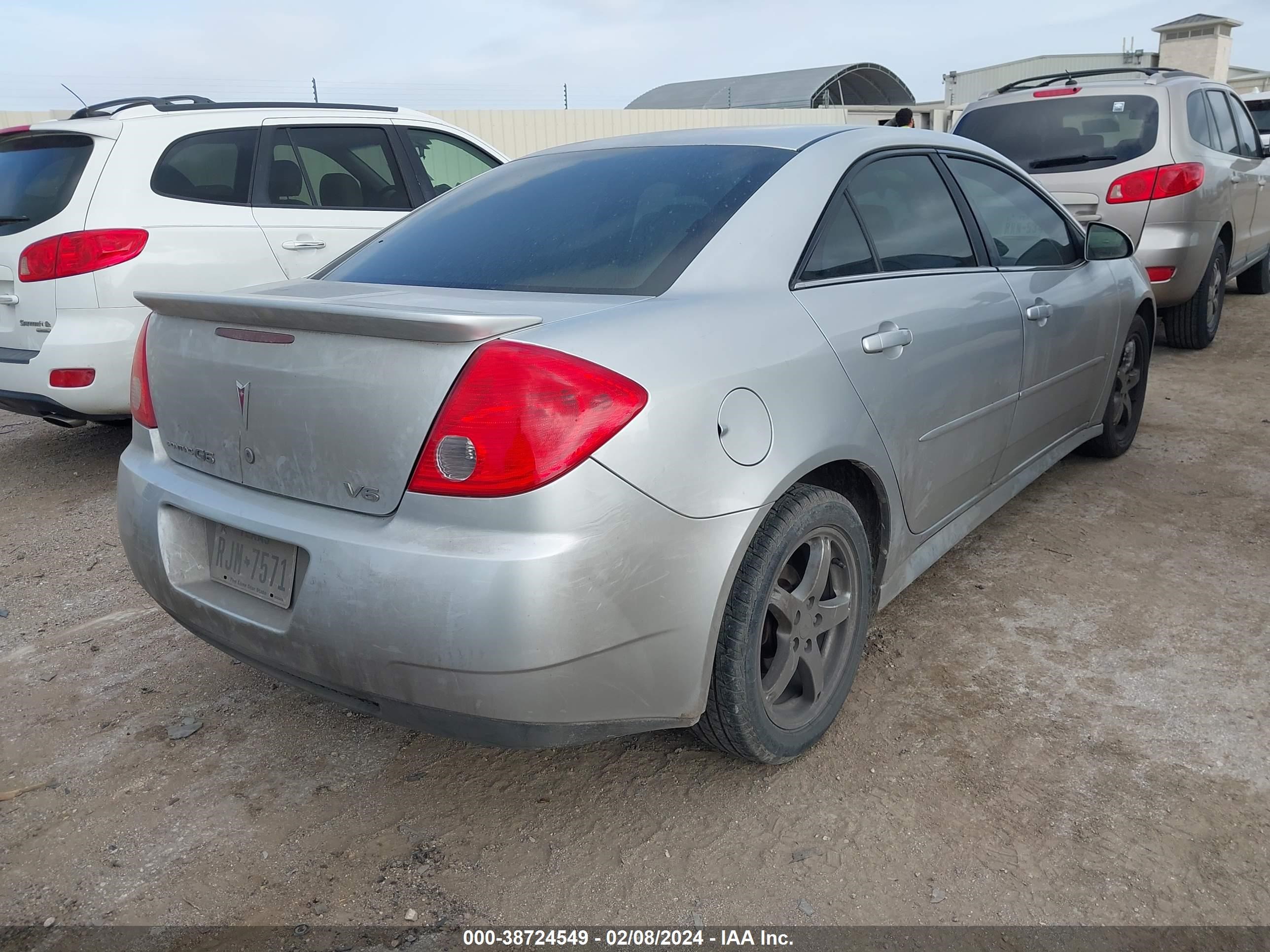 Photo 3 VIN: 1G2ZJ57N694270332 - PONTIAC G6 