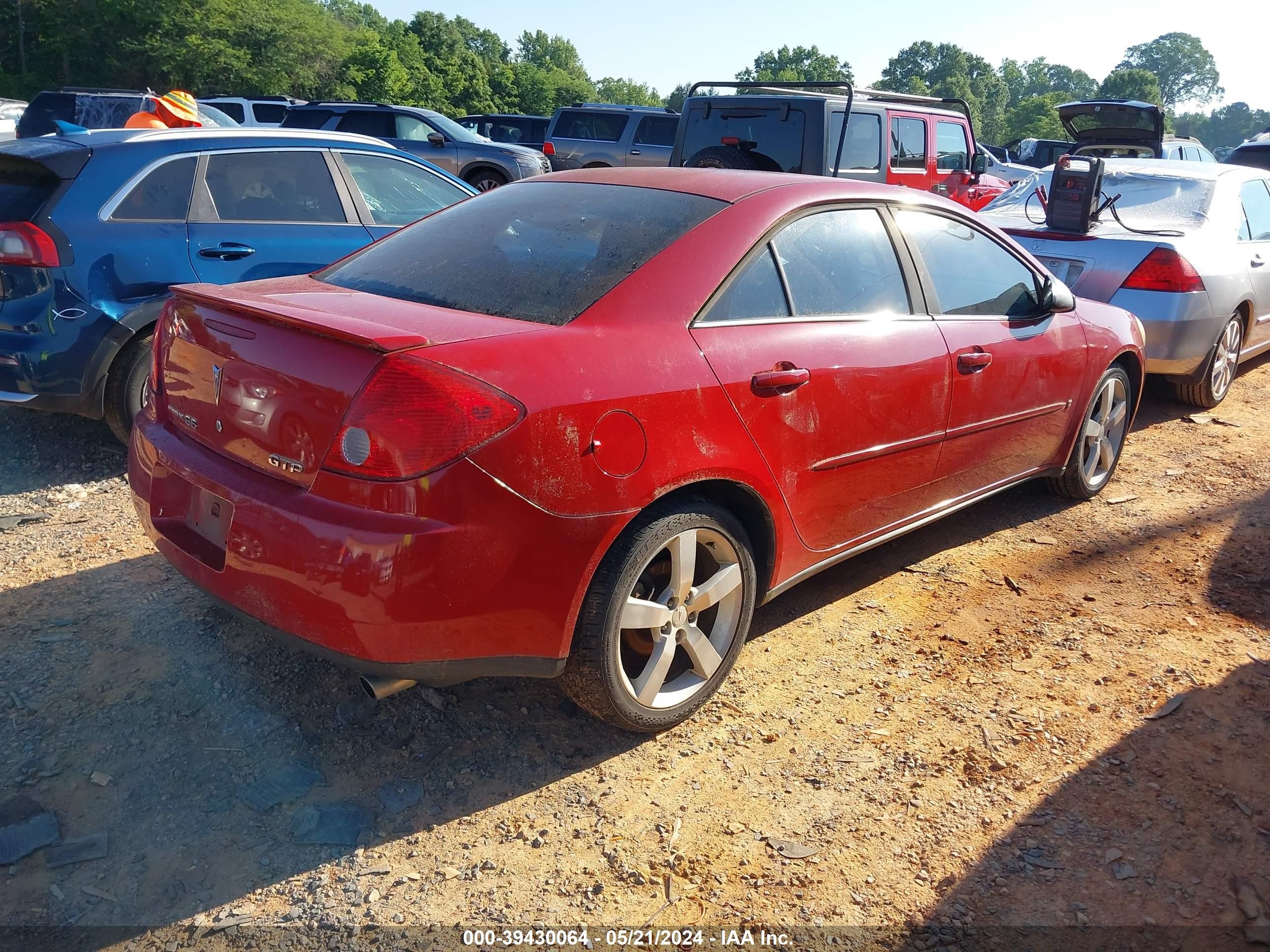 Photo 3 VIN: 1G2ZM551464235811 - PONTIAC G6 