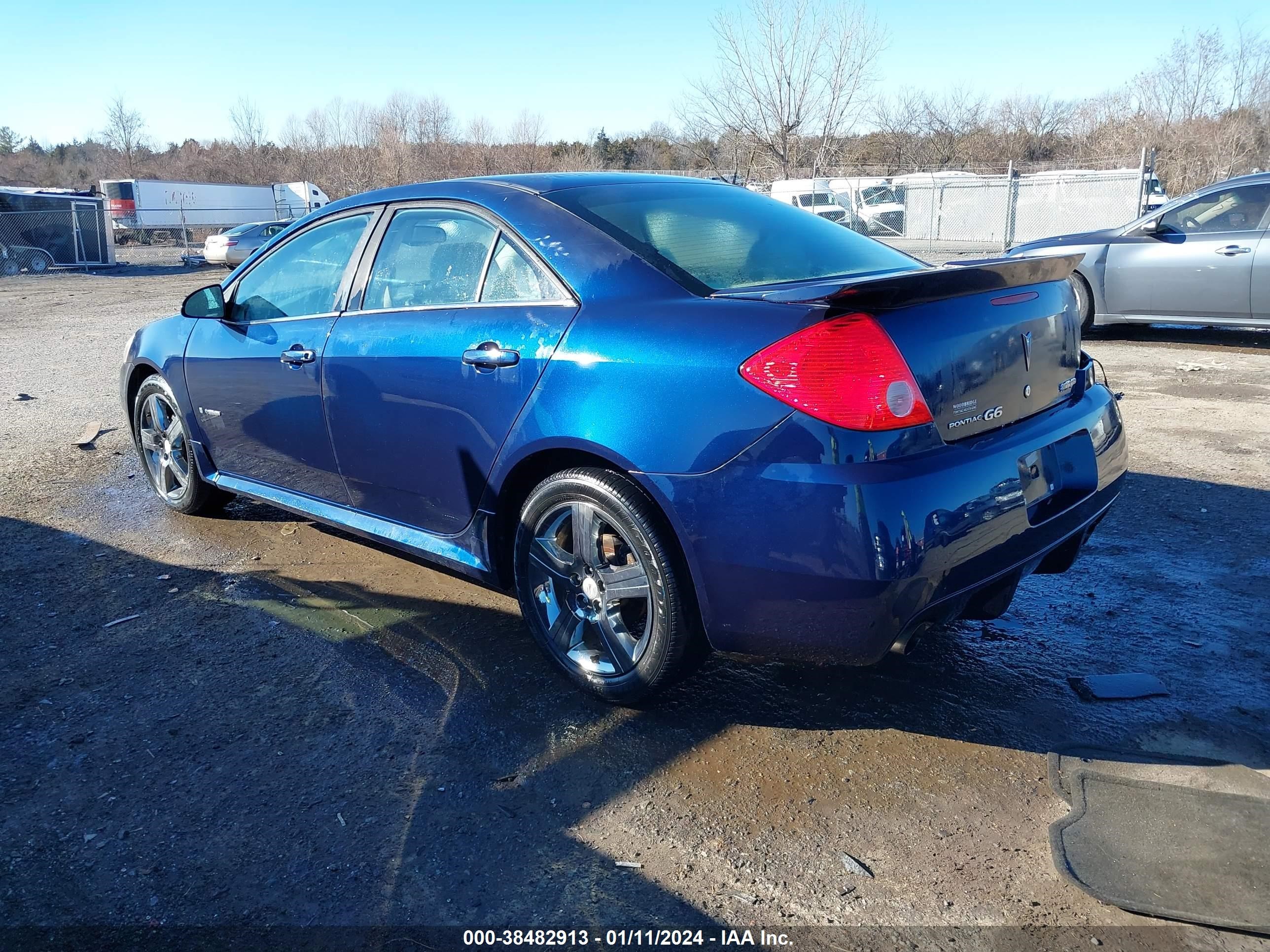 Photo 2 VIN: 1G2ZM577094140829 - PONTIAC G6 