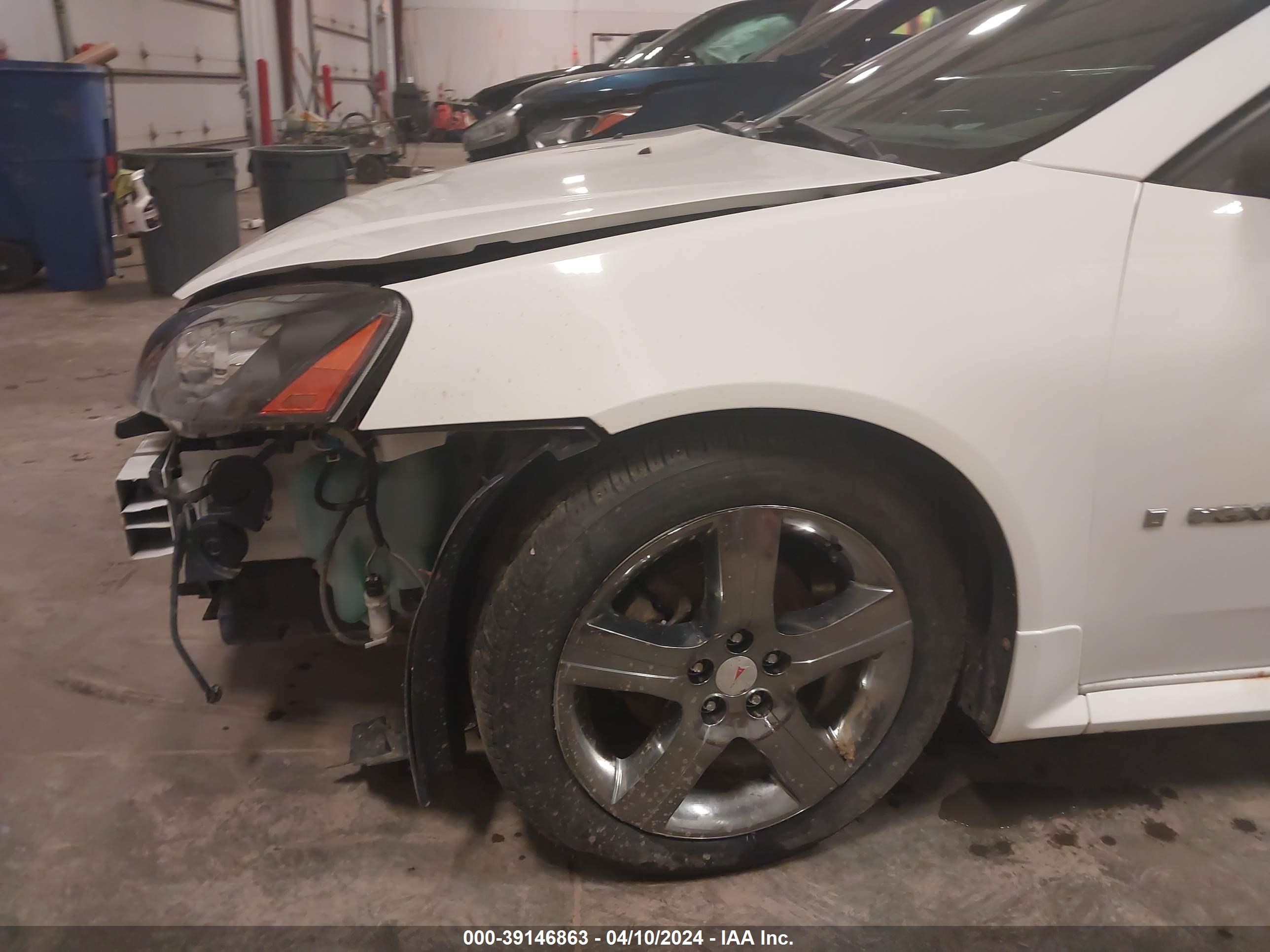 Photo 18 VIN: 1G2ZM577294164338 - PONTIAC G6 