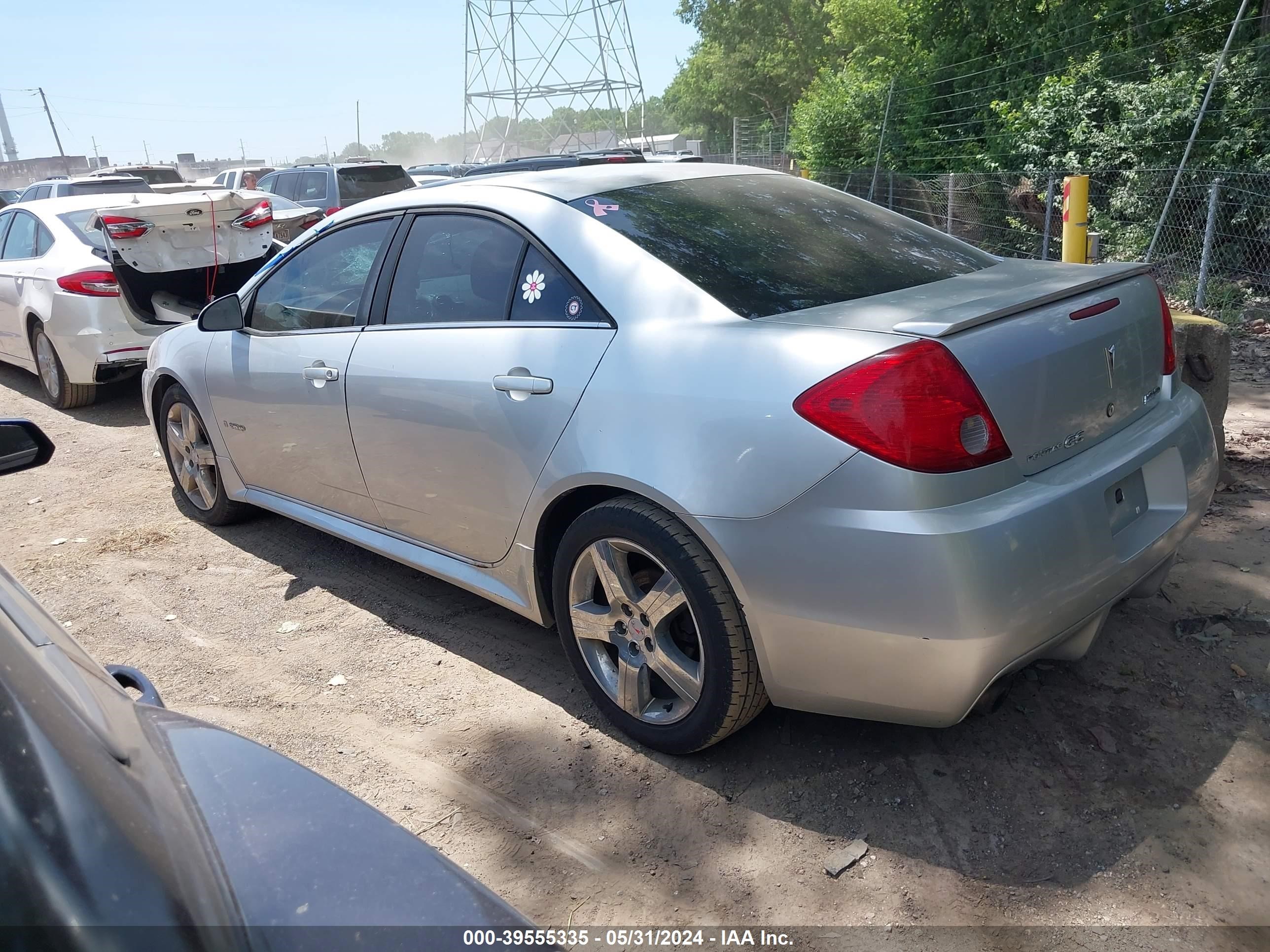 Photo 2 VIN: 1G2ZM577694202783 - PONTIAC G6 