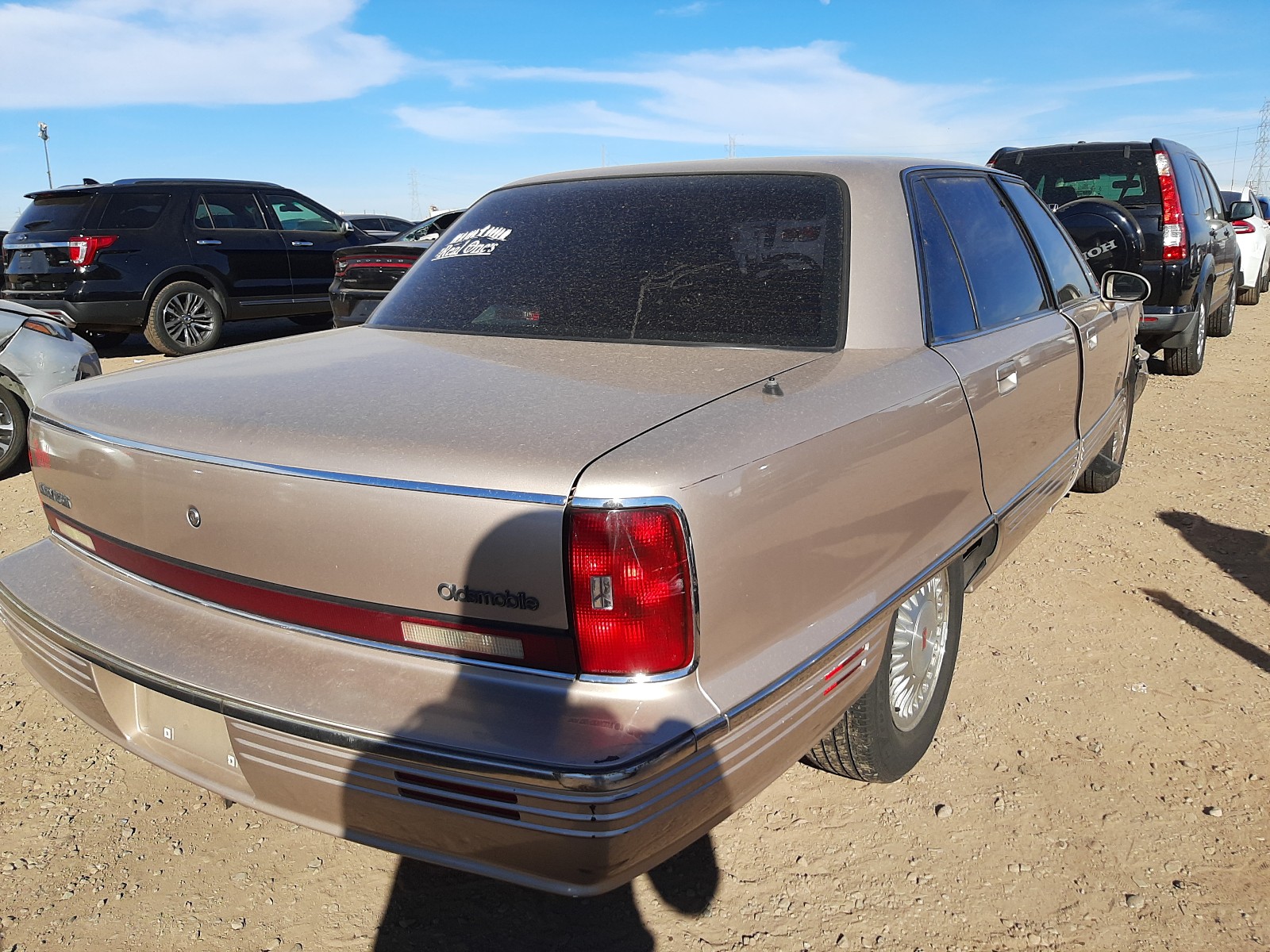 Photo 3 VIN: 1G3CW52LXR4300411 - OLDSMOBILE 98 REGENCY 