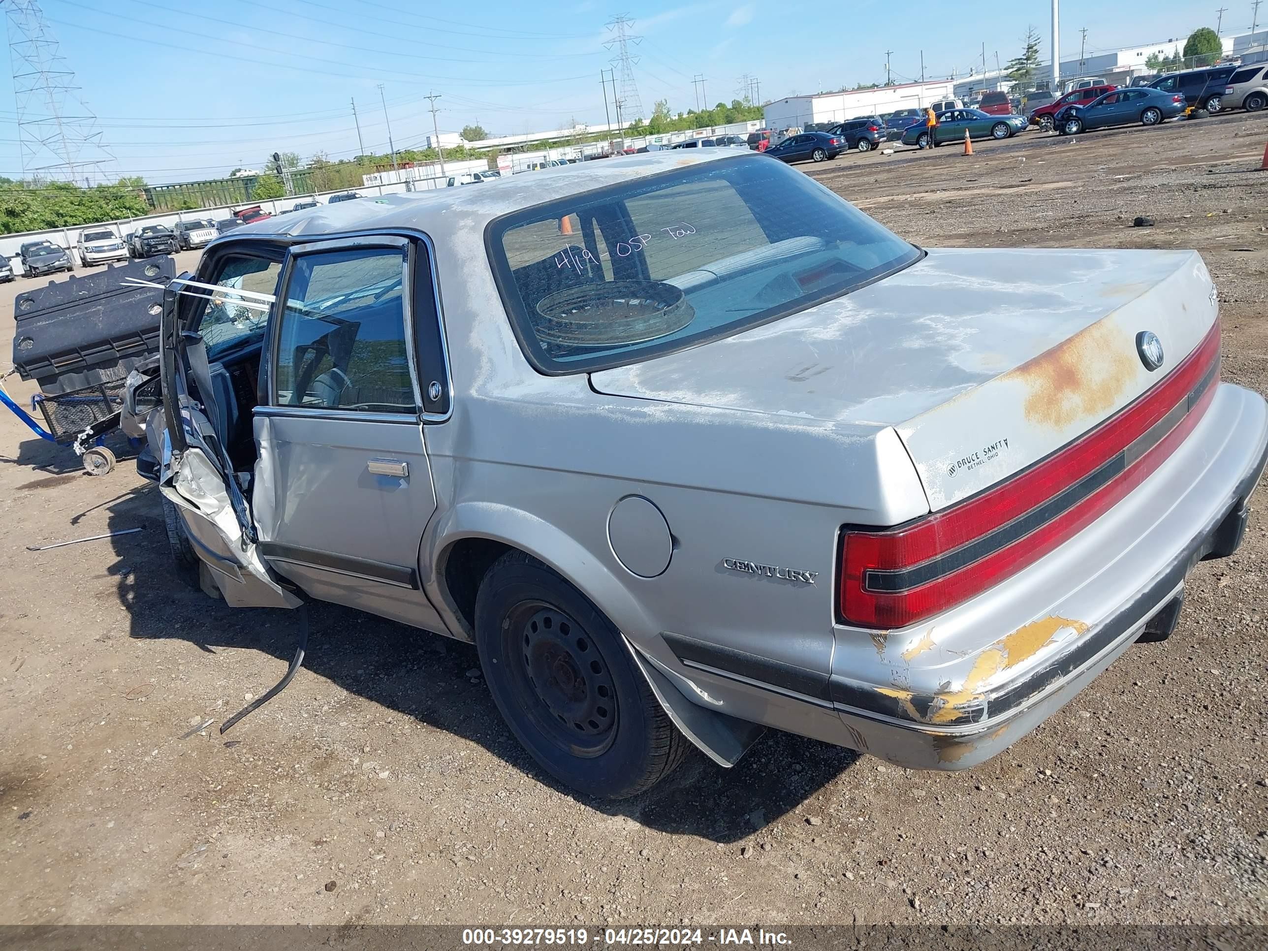 Photo 2 VIN: 1G4AG54N6M6435705 - BUICK CENTURY 