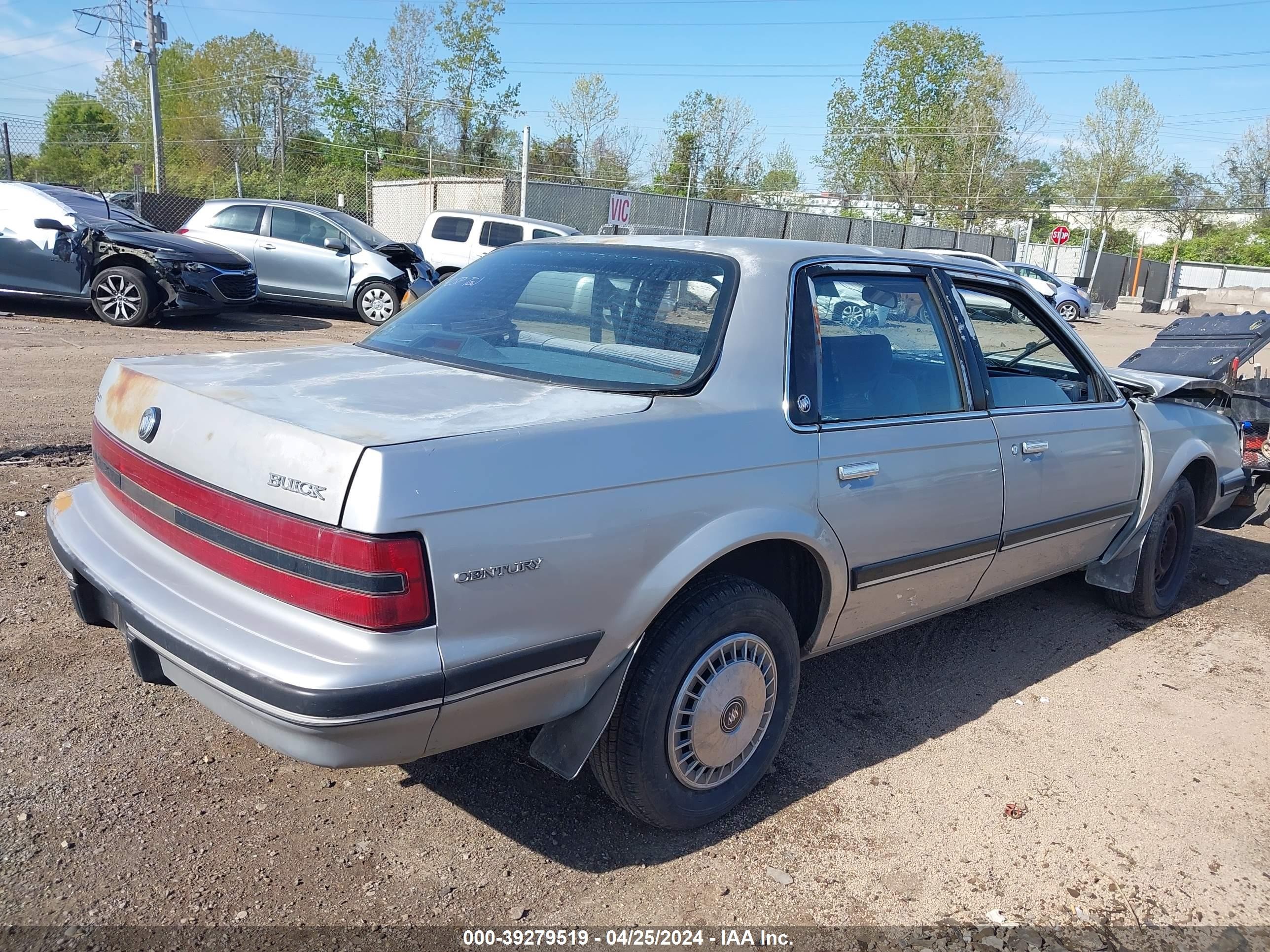 Photo 3 VIN: 1G4AG54N6M6435705 - BUICK CENTURY 