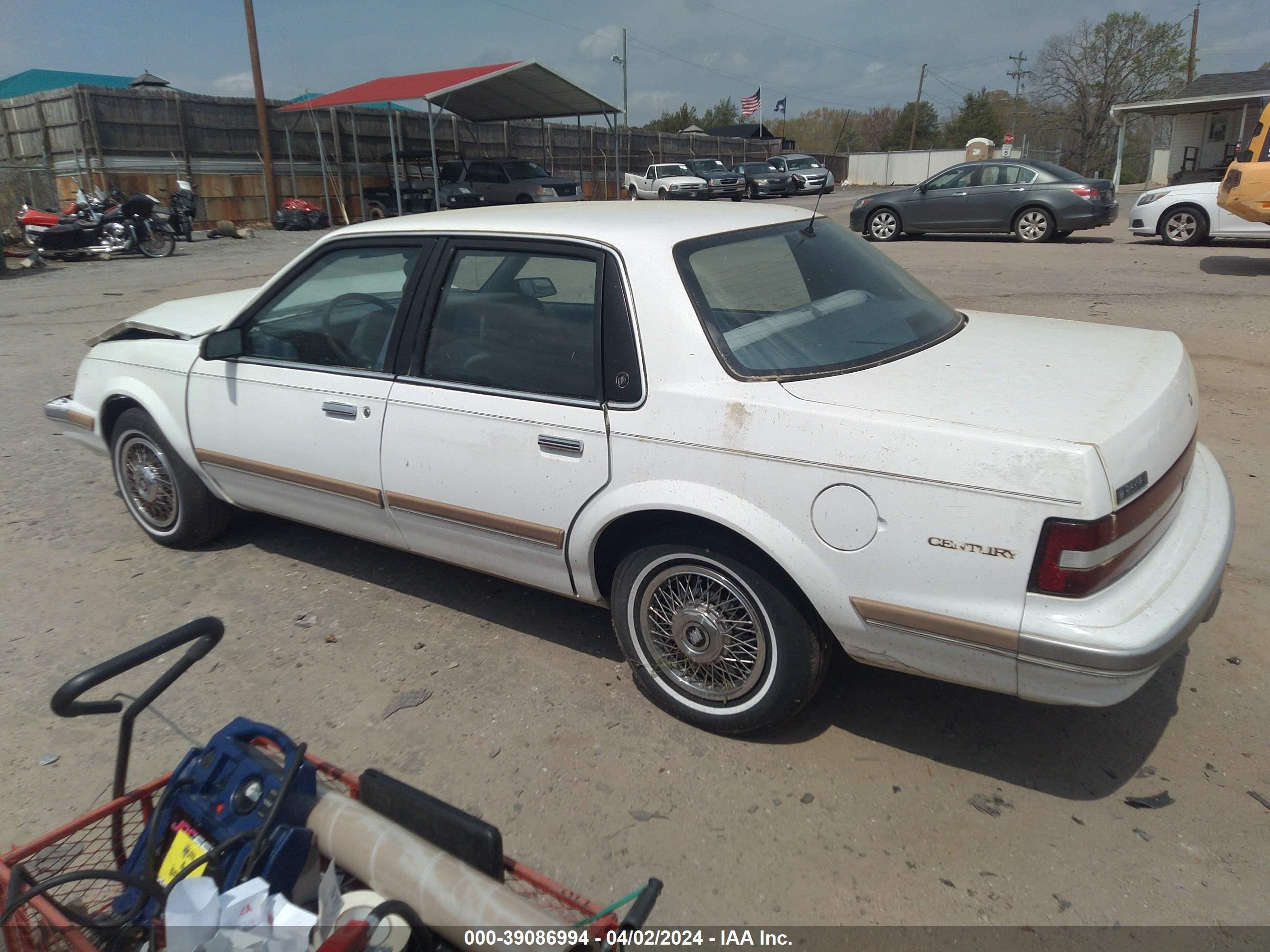 Photo 2 VIN: 1G4AG55M9S6446216 - BUICK CENTURY 