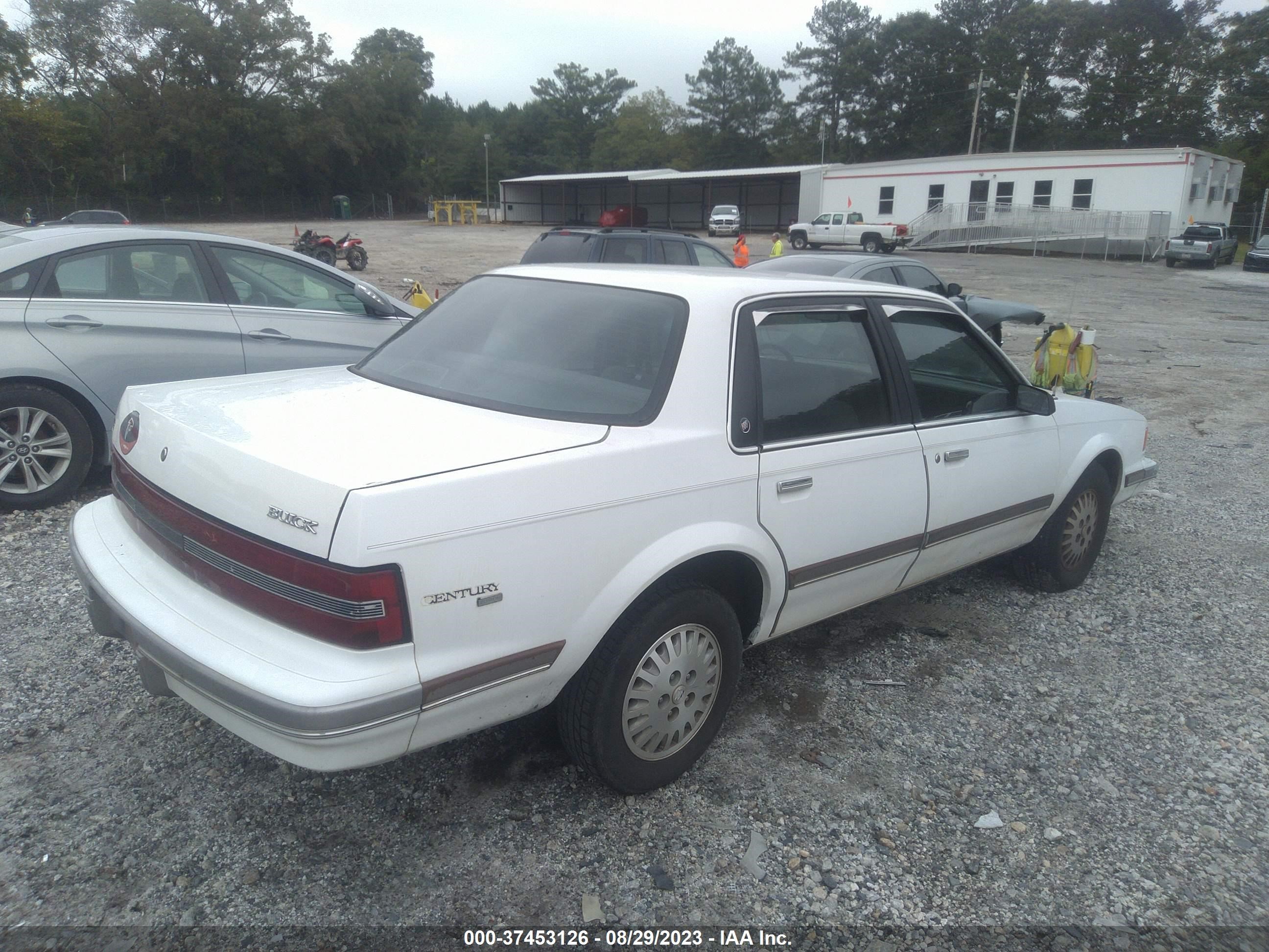 Photo 3 VIN: 1G4AG55MXT6445142 - BUICK CENTURY 