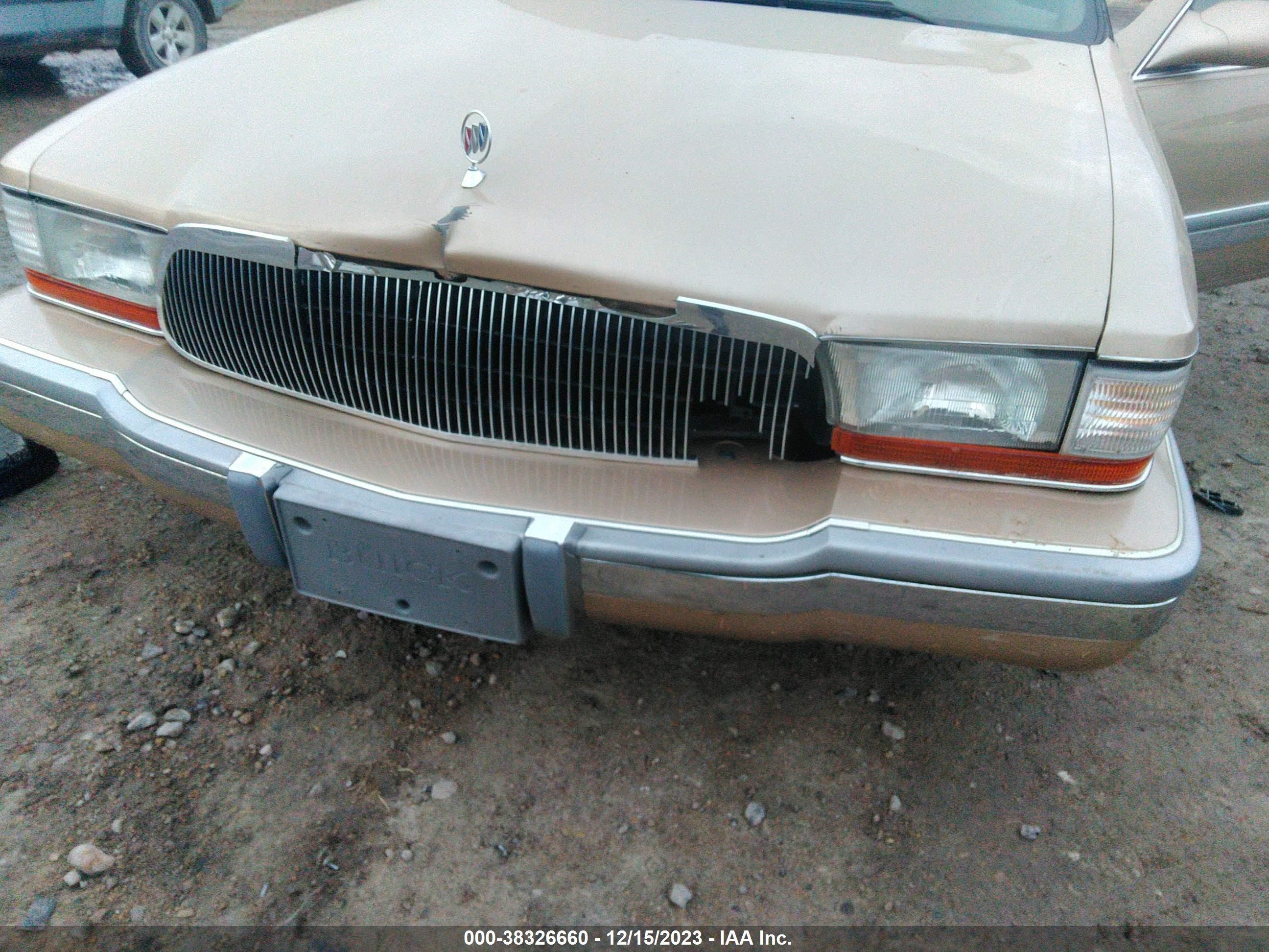 Photo 5 VIN: 1G4BN52P8SR420357 - BUICK ROADMASTER 