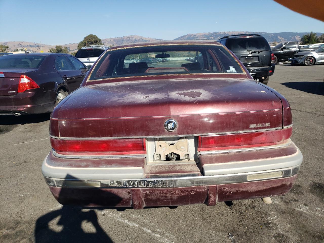 Photo 5 VIN: 1G4BN5376NR424278 - BUICK ROADMASTER 